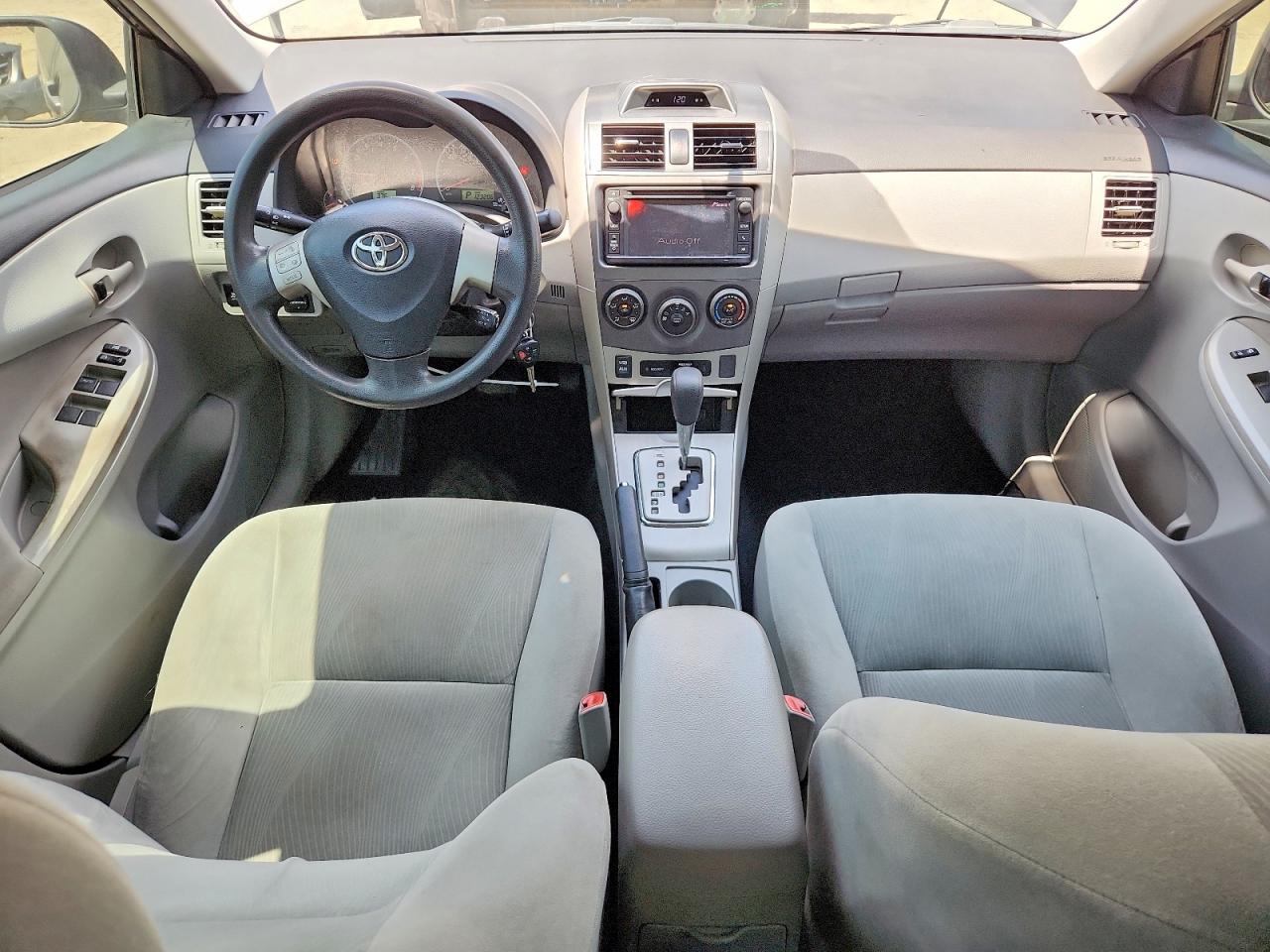 2013 Toyota Corolla Le Gray vin: 5YFBU4EE7DP118843