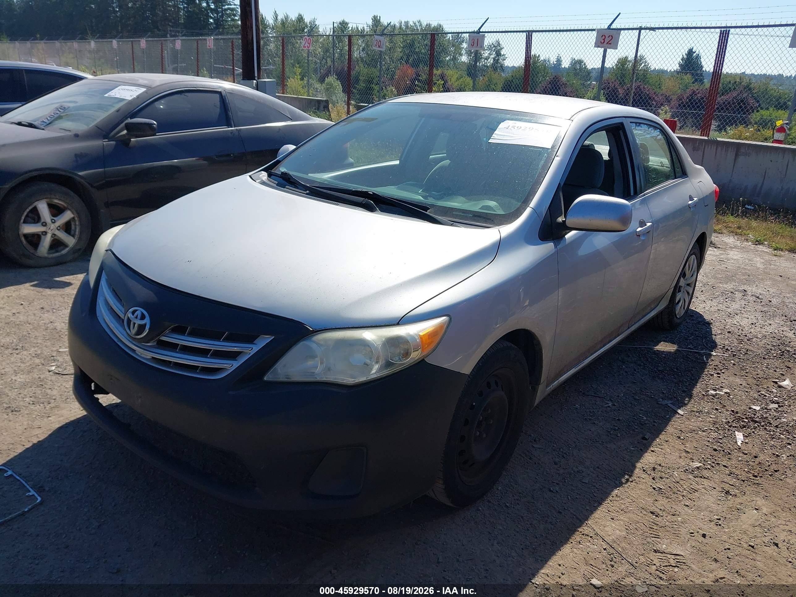 2013 Toyota Corolla Le Серебряный vin: 5YFBU4EE7DP132130