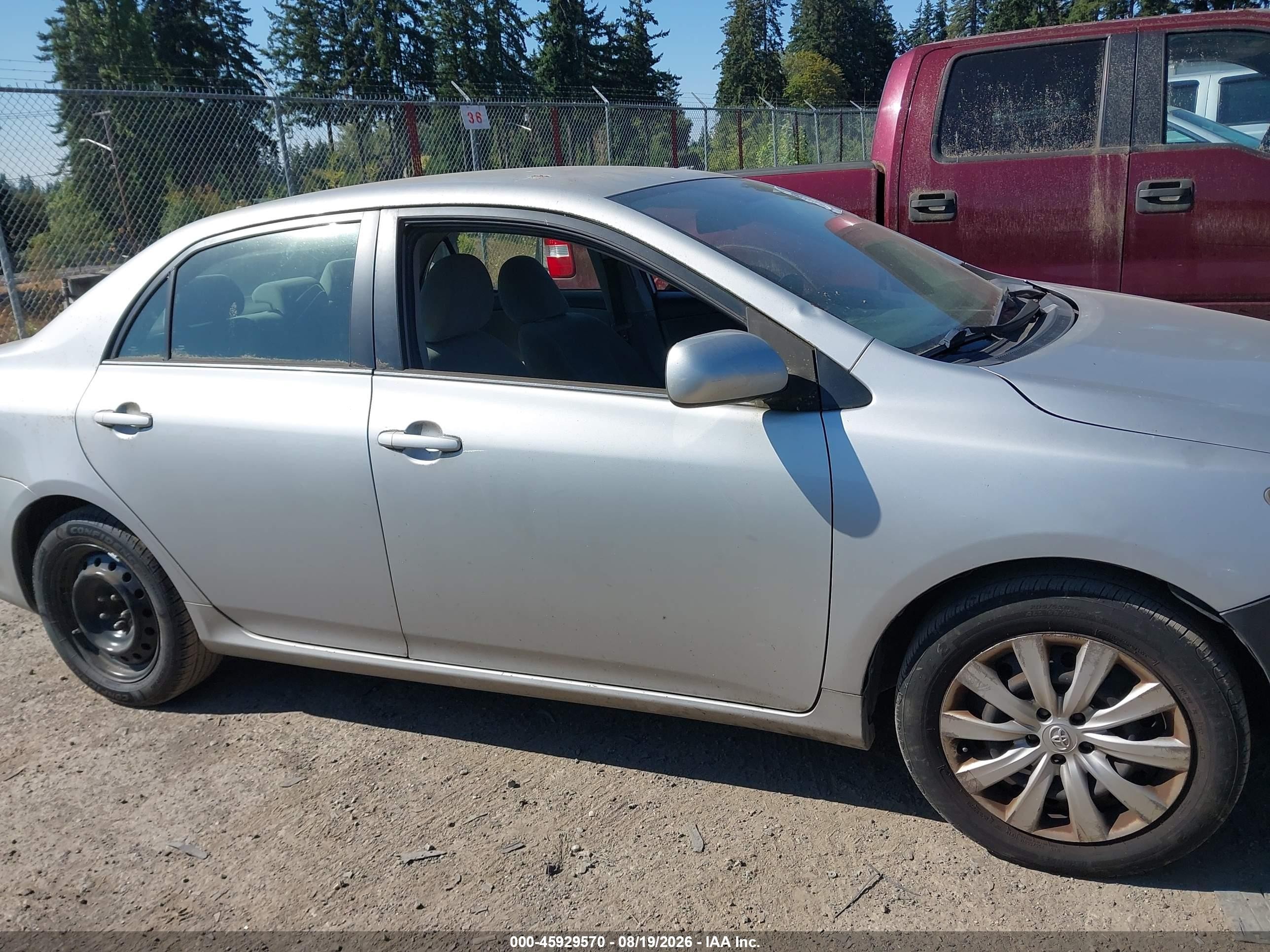 2013 Toyota Corolla Le Серебряный vin: 5YFBU4EE7DP132130