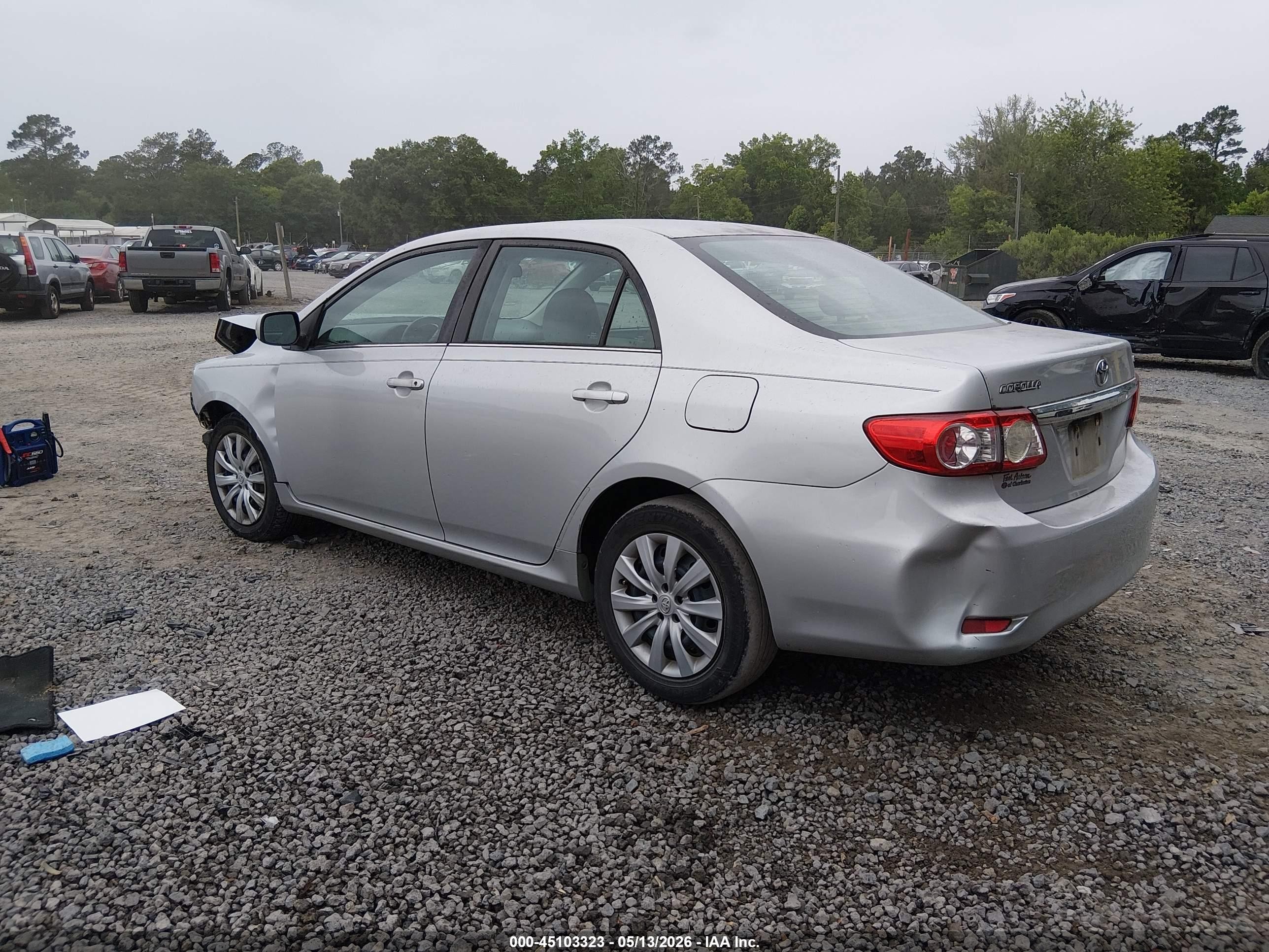 2013 Toyota Corolla Le Silver vin: 5YFBU4EE7DP149008