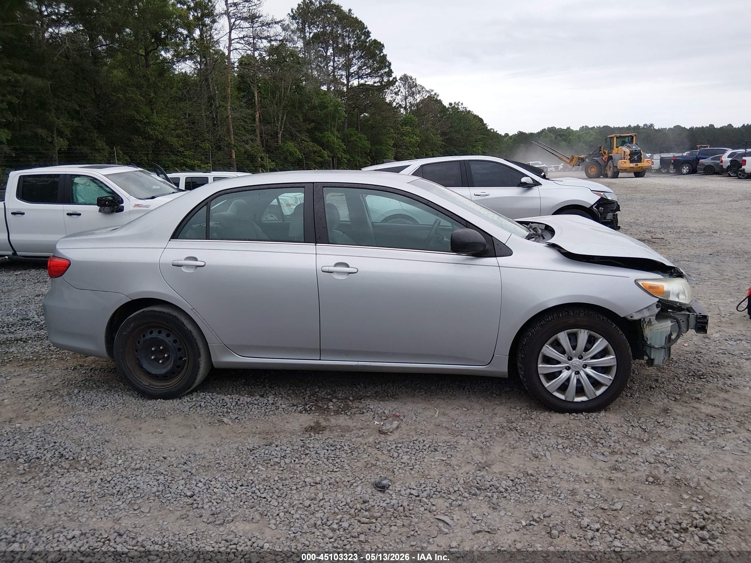 2013 Toyota Corolla Le Silver vin: 5YFBU4EE7DP149008