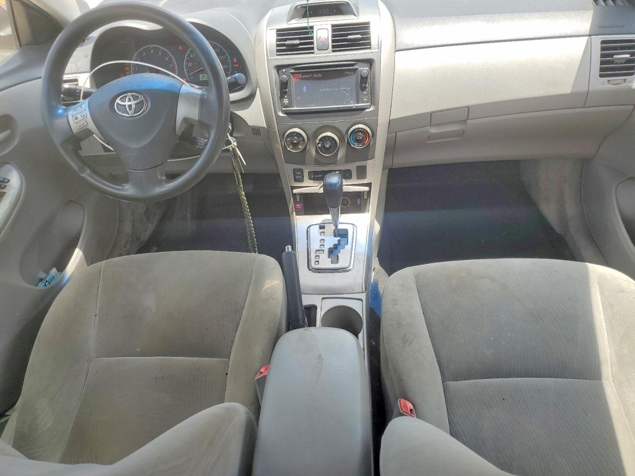 2013 Toyota Corolla Le Red vin: 5YFBU4EE7DP149140