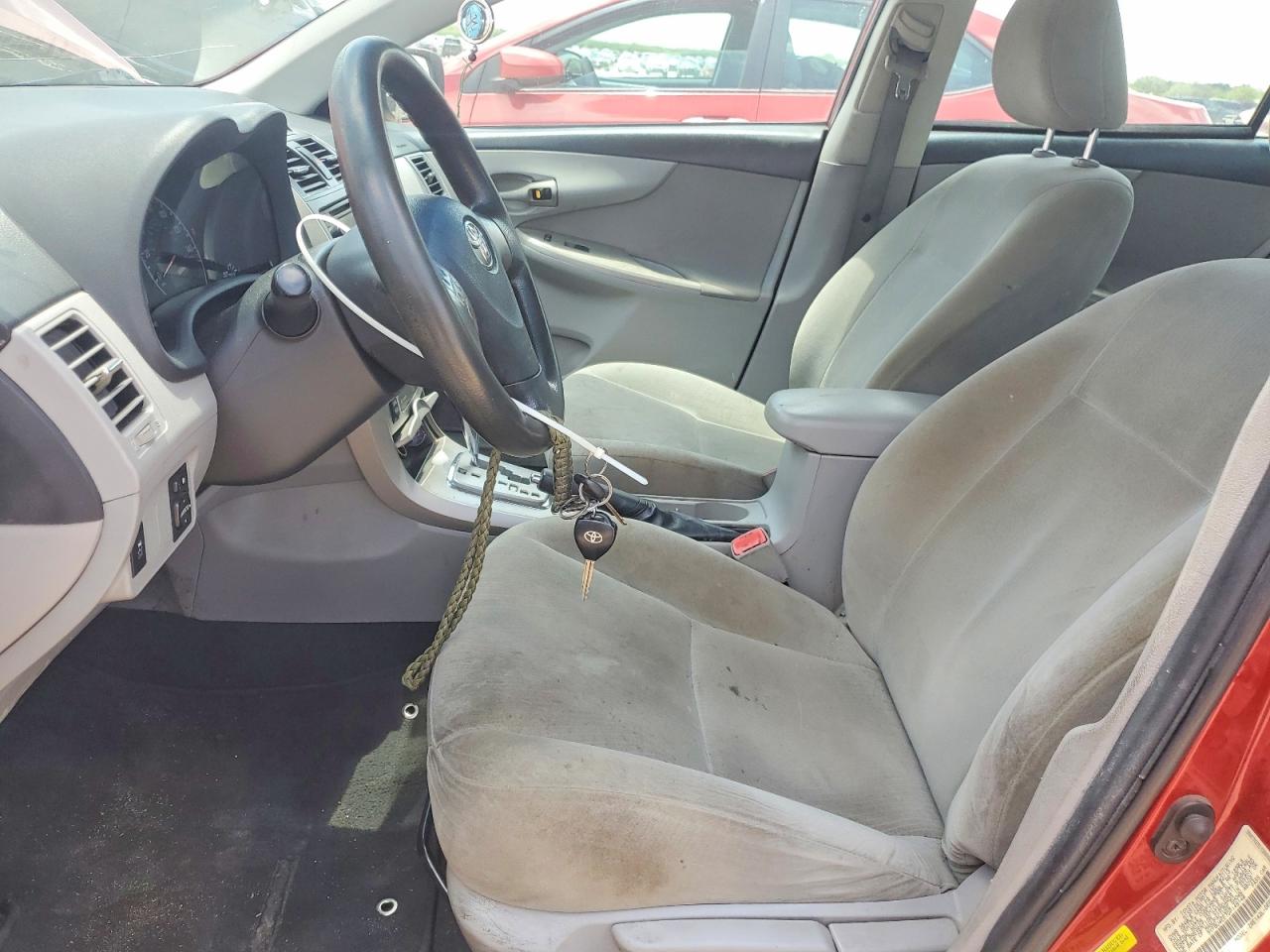 2013 Toyota Corolla Le Red vin: 5YFBU4EE7DP149140