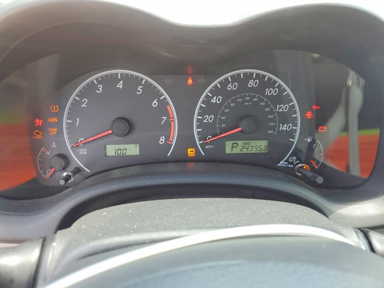 2013 Toyota Corolla Le Red vin: 5YFBU4EE7DP149140