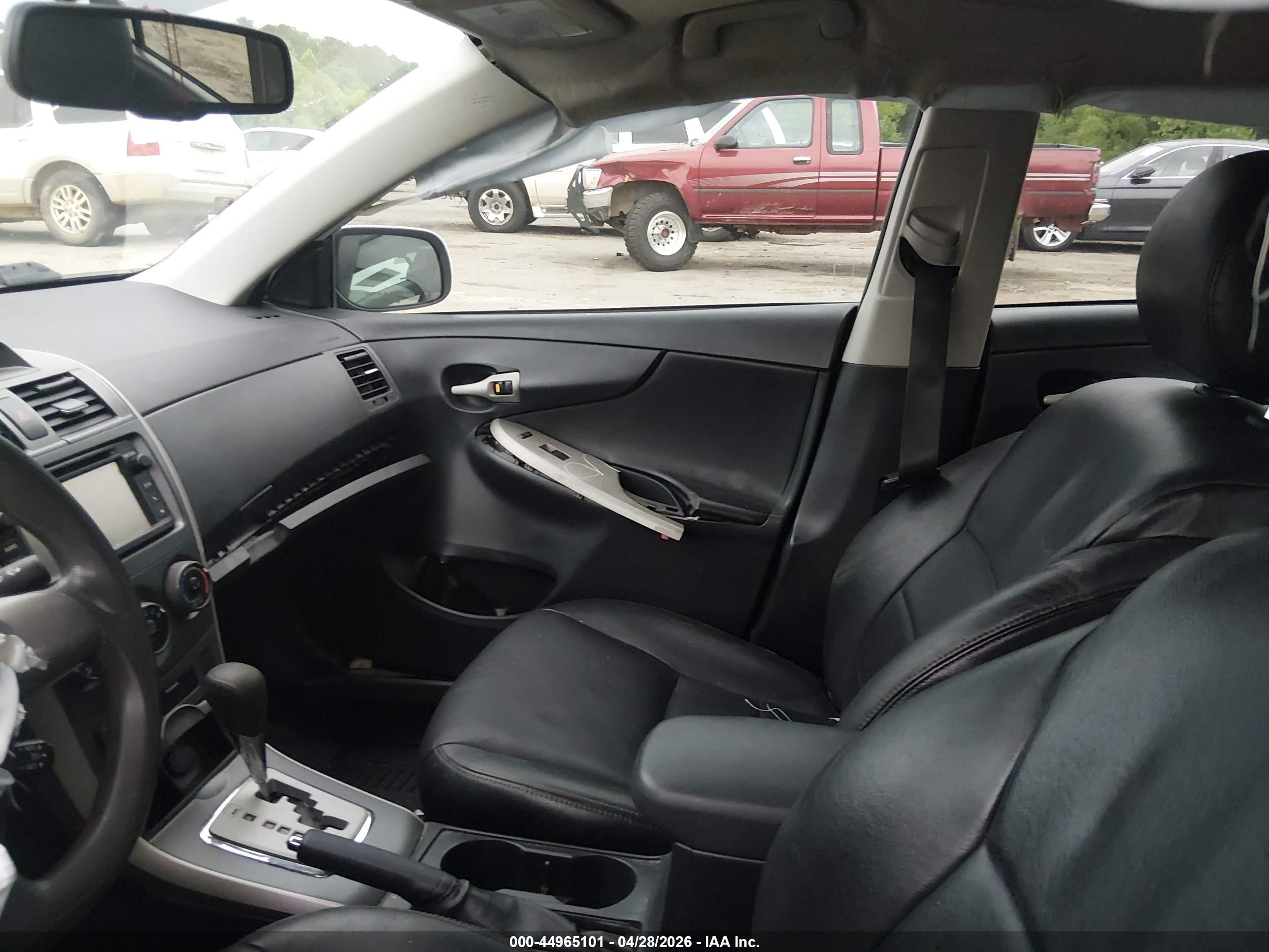 2013 Toyota Corolla S/le White vin: 5YFBU4EE7DP155360