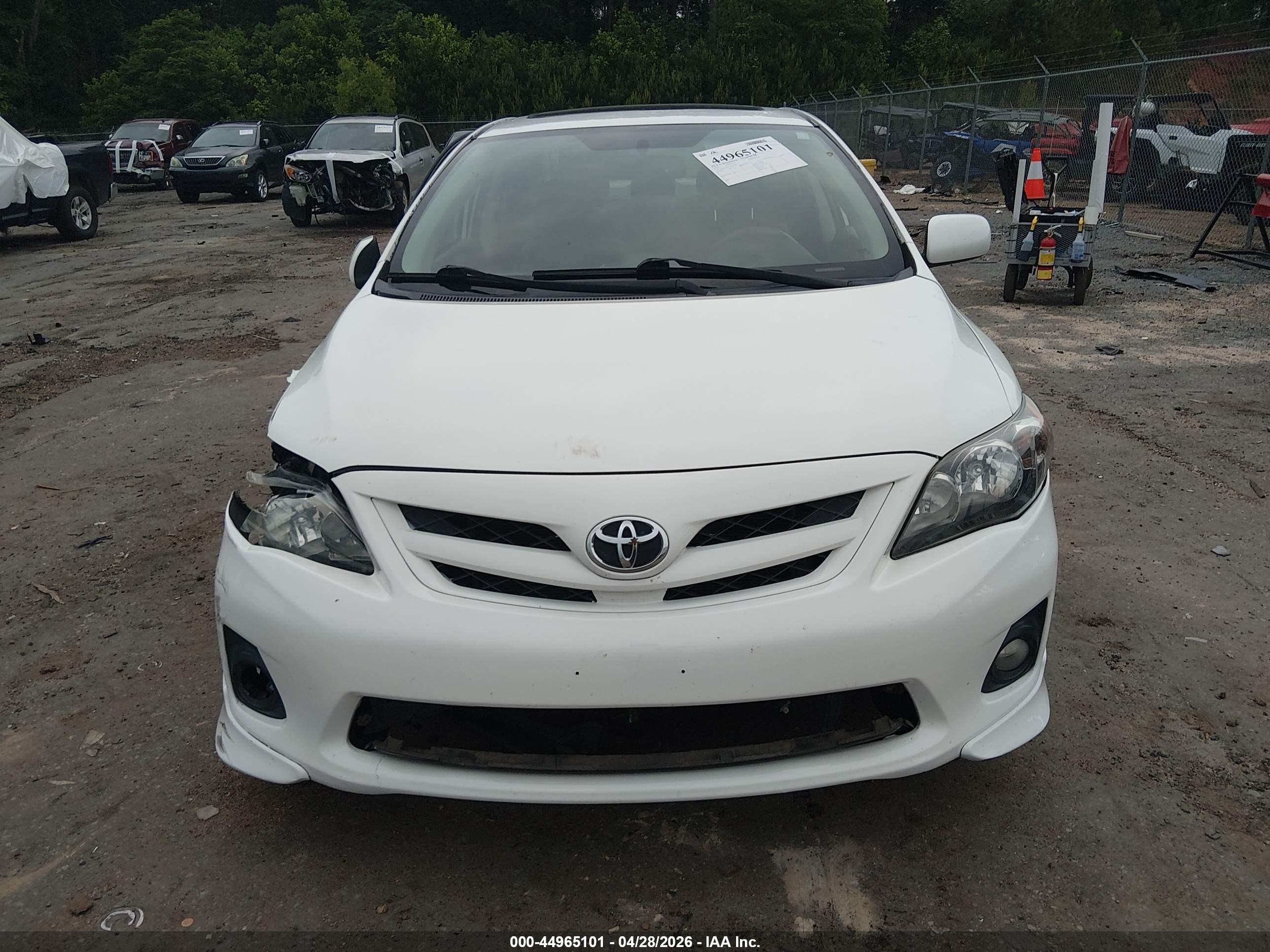 2013 Toyota Corolla S/le White vin: 5YFBU4EE7DP155360