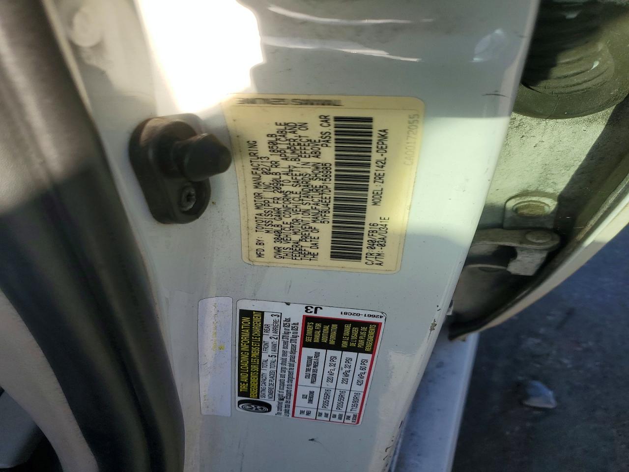 2013 Toyota Corolla Le White vin: 5YFBU4EE7DP158985