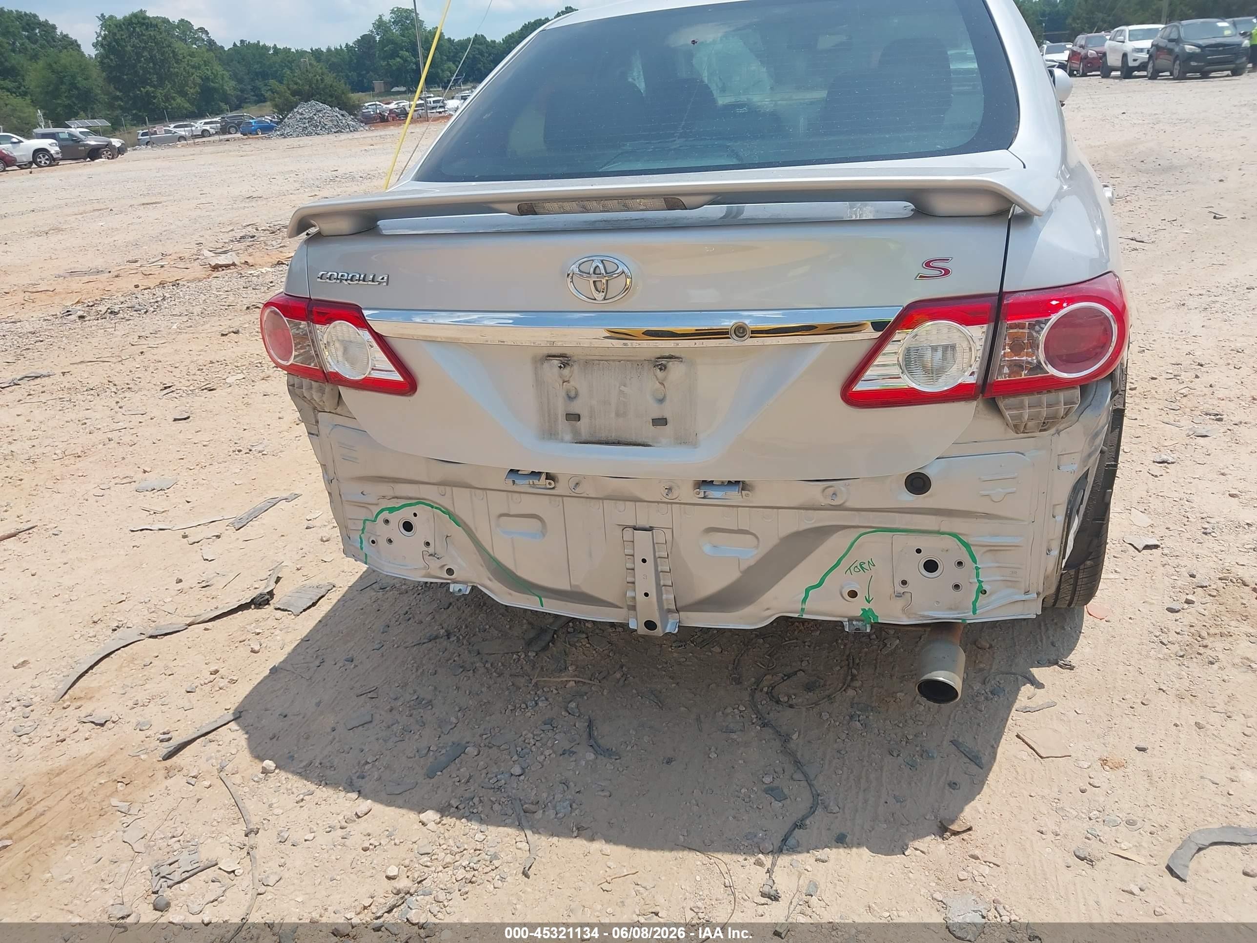 2013 Toyota Corolla S Silver vin: 5YFBU4EE7DP176029