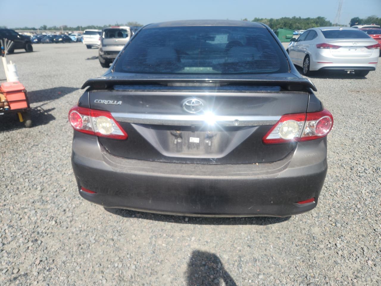 2013 Toyota Corolla L Серый vin: 5YFBU4EE7DP189136