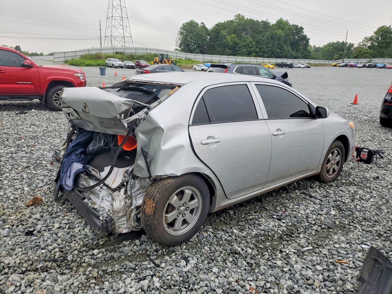 2013 Toyota Corolla L Silver vin: 5YFBU4EE7DP190786