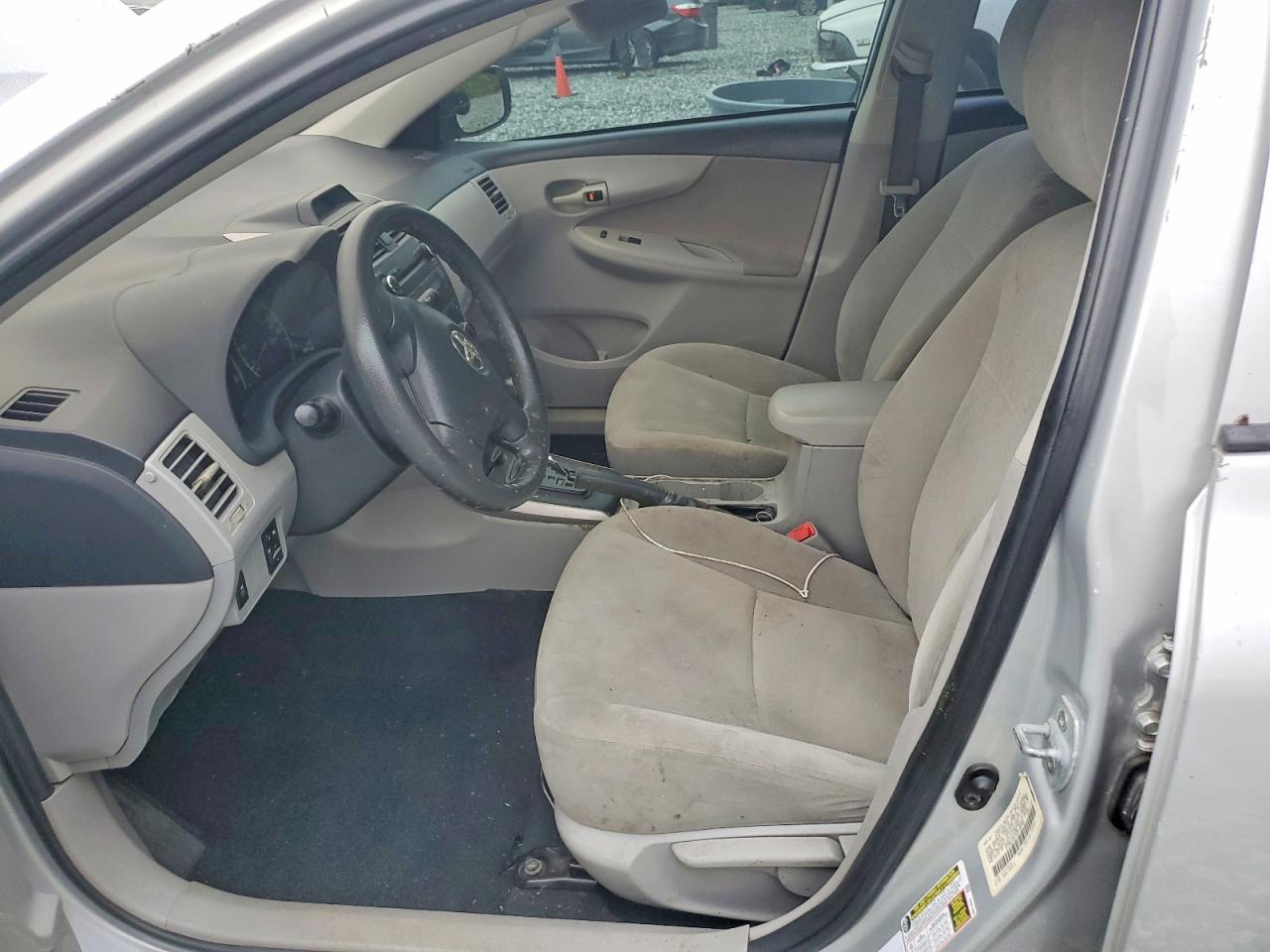 2013 Toyota Corolla L Silver vin: 5YFBU4EE7DP190786