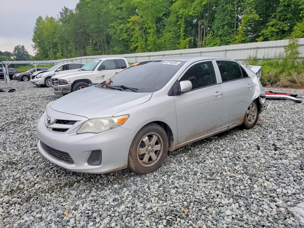 2013 Toyota Corolla L Silver vin: 5YFBU4EE7DP190786