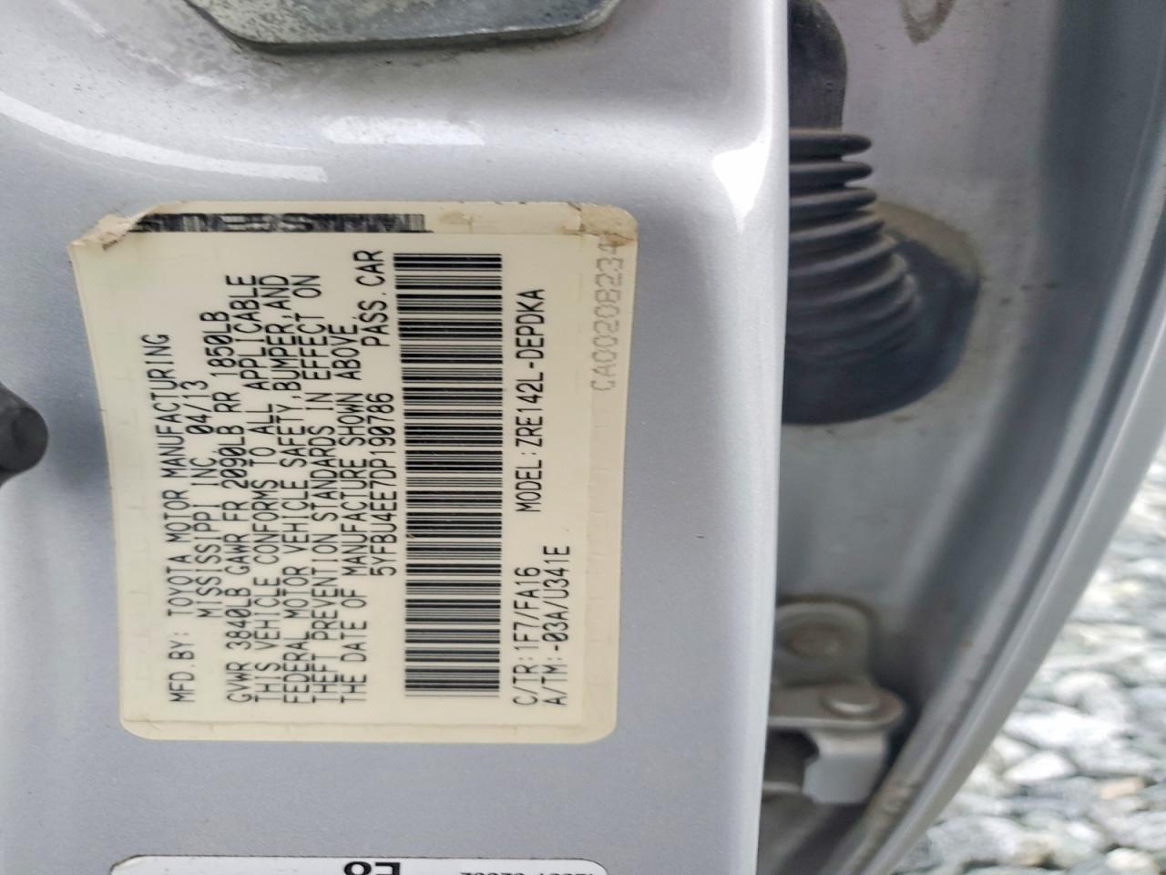 2013 Toyota Corolla L Silver vin: 5YFBU4EE7DP190786