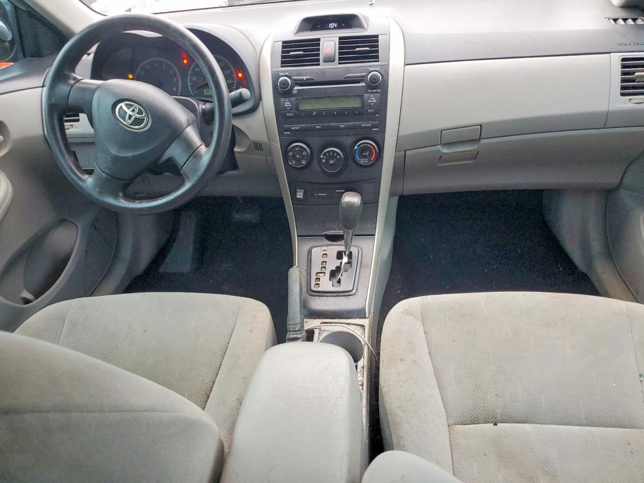 2013 Toyota Corolla L Silver vin: 5YFBU4EE7DP190786