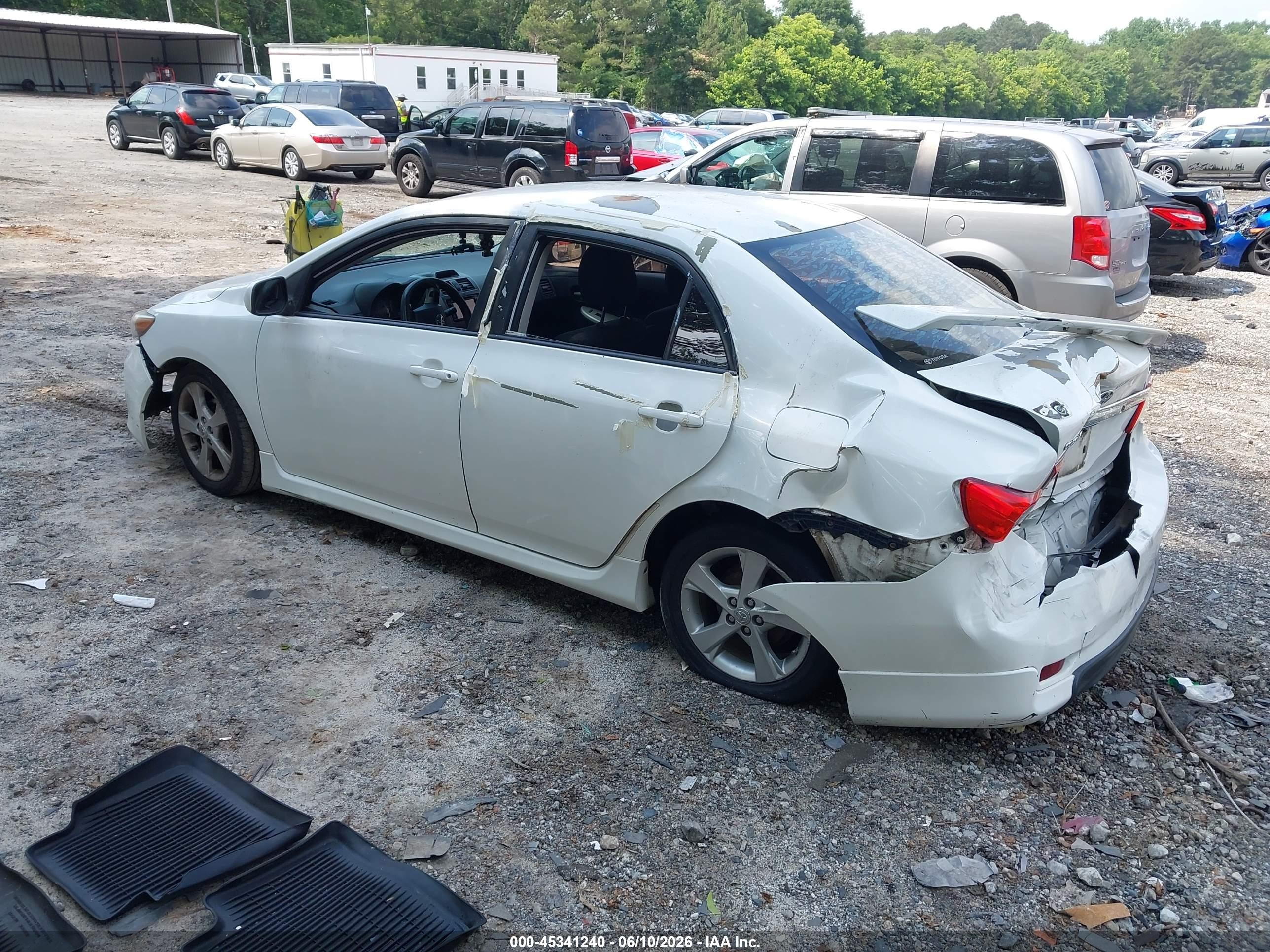 2013 Toyota Corolla S White vin: 5YFBU4EE7DP190819