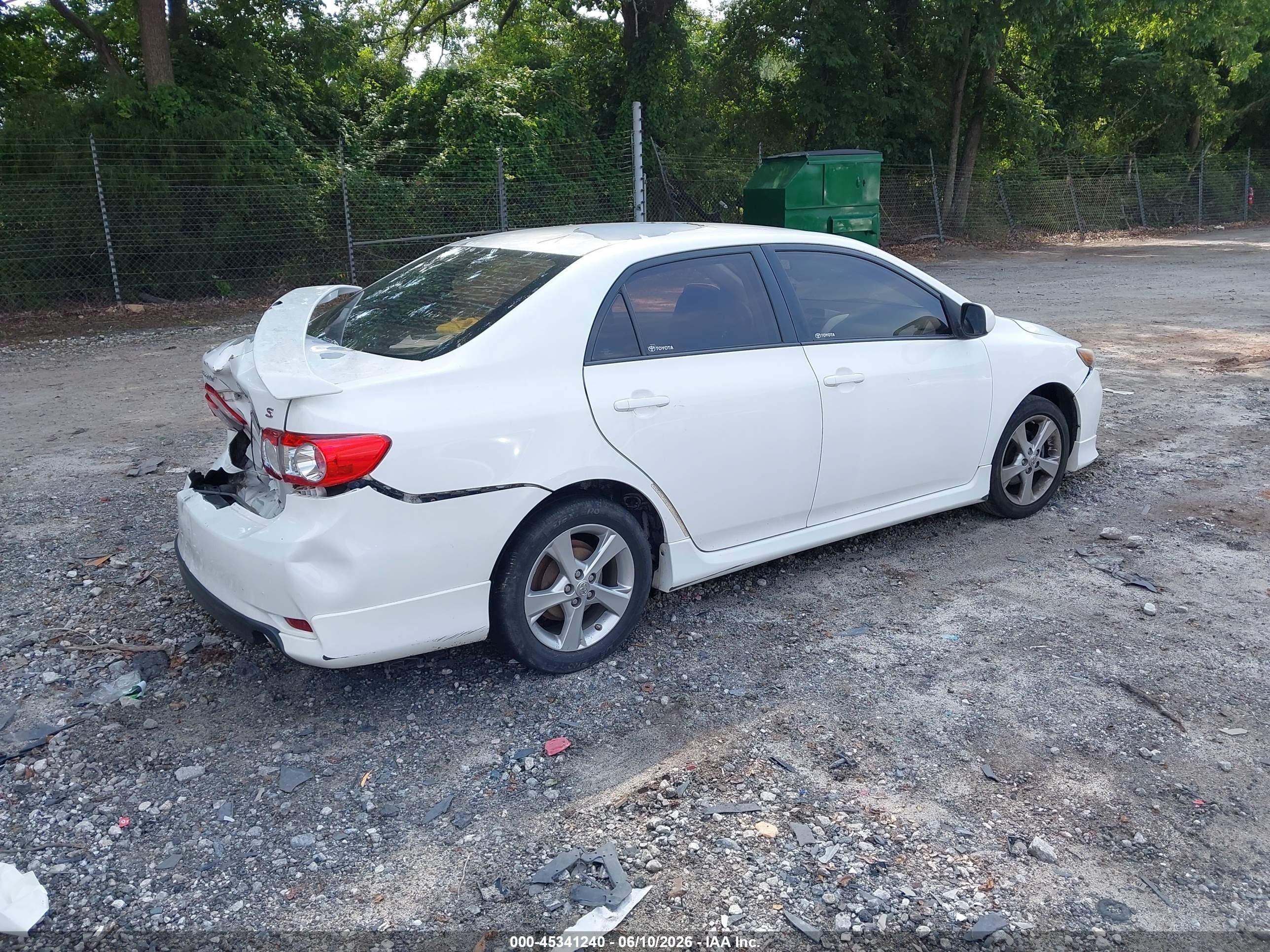 2013 Toyota Corolla S White vin: 5YFBU4EE7DP190819