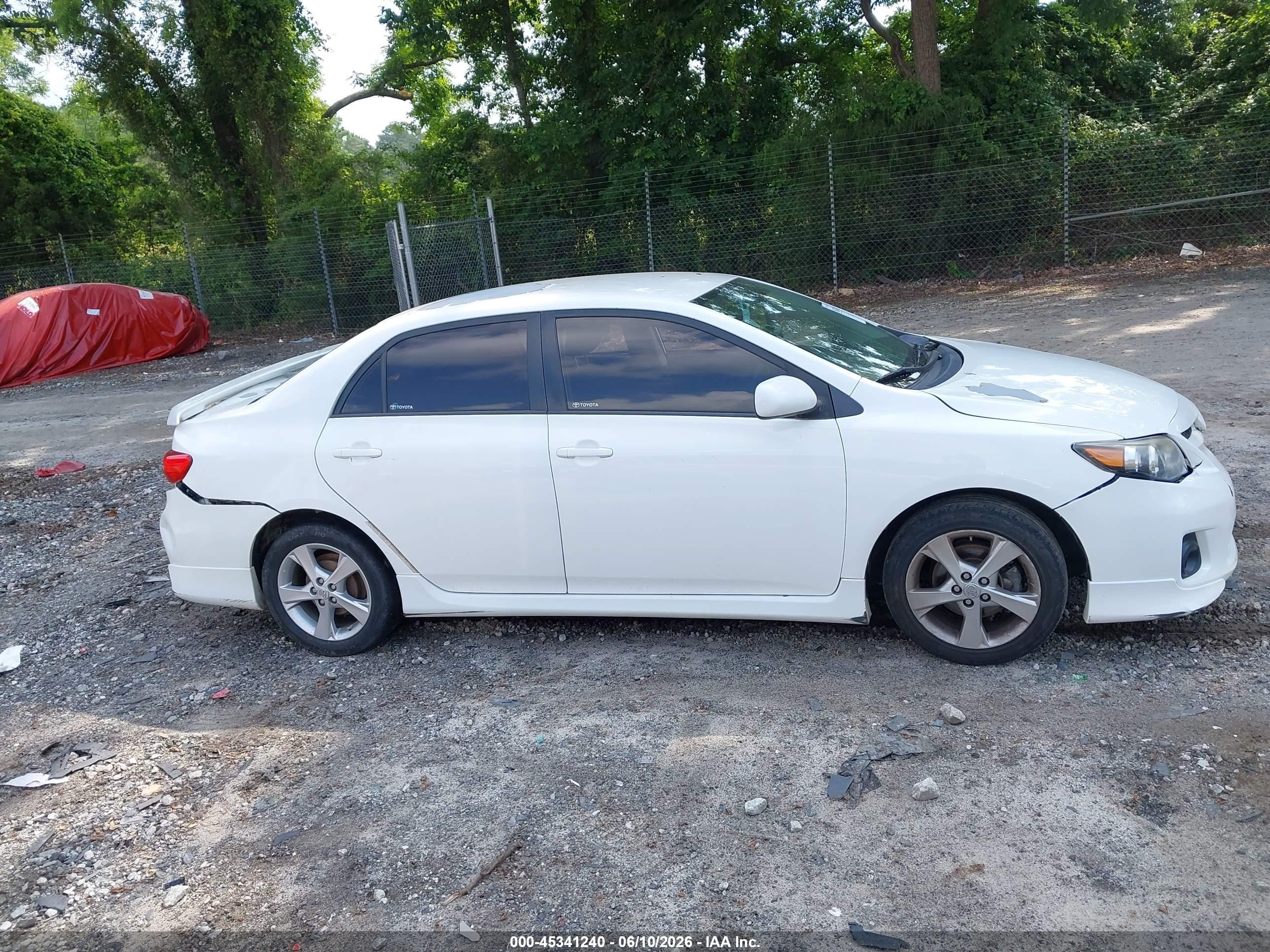 2013 Toyota Corolla S White vin: 5YFBU4EE7DP190819