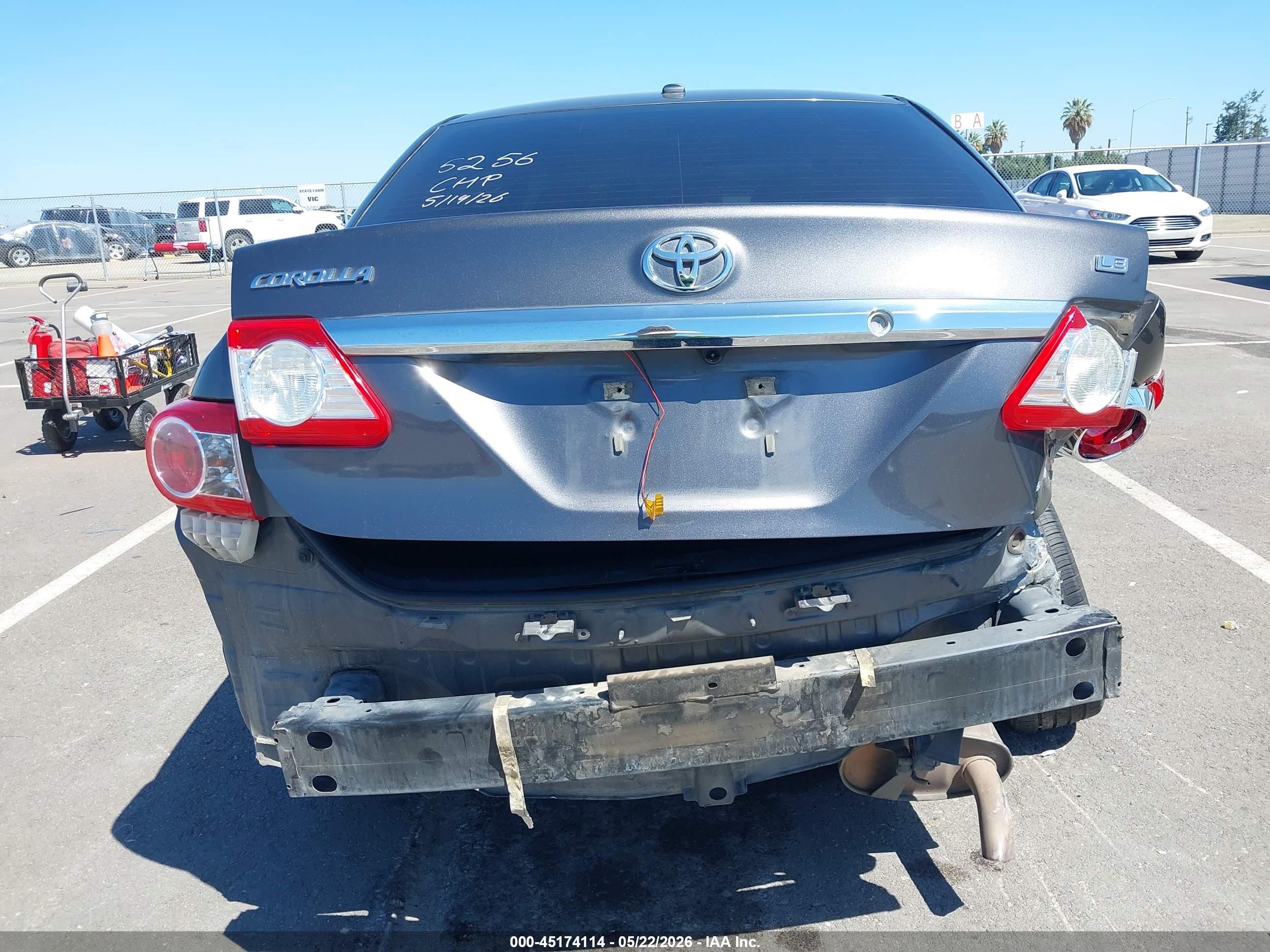 2013 Toyota Corolla Le Gray vin: 5YFBU4EE7DP190982
