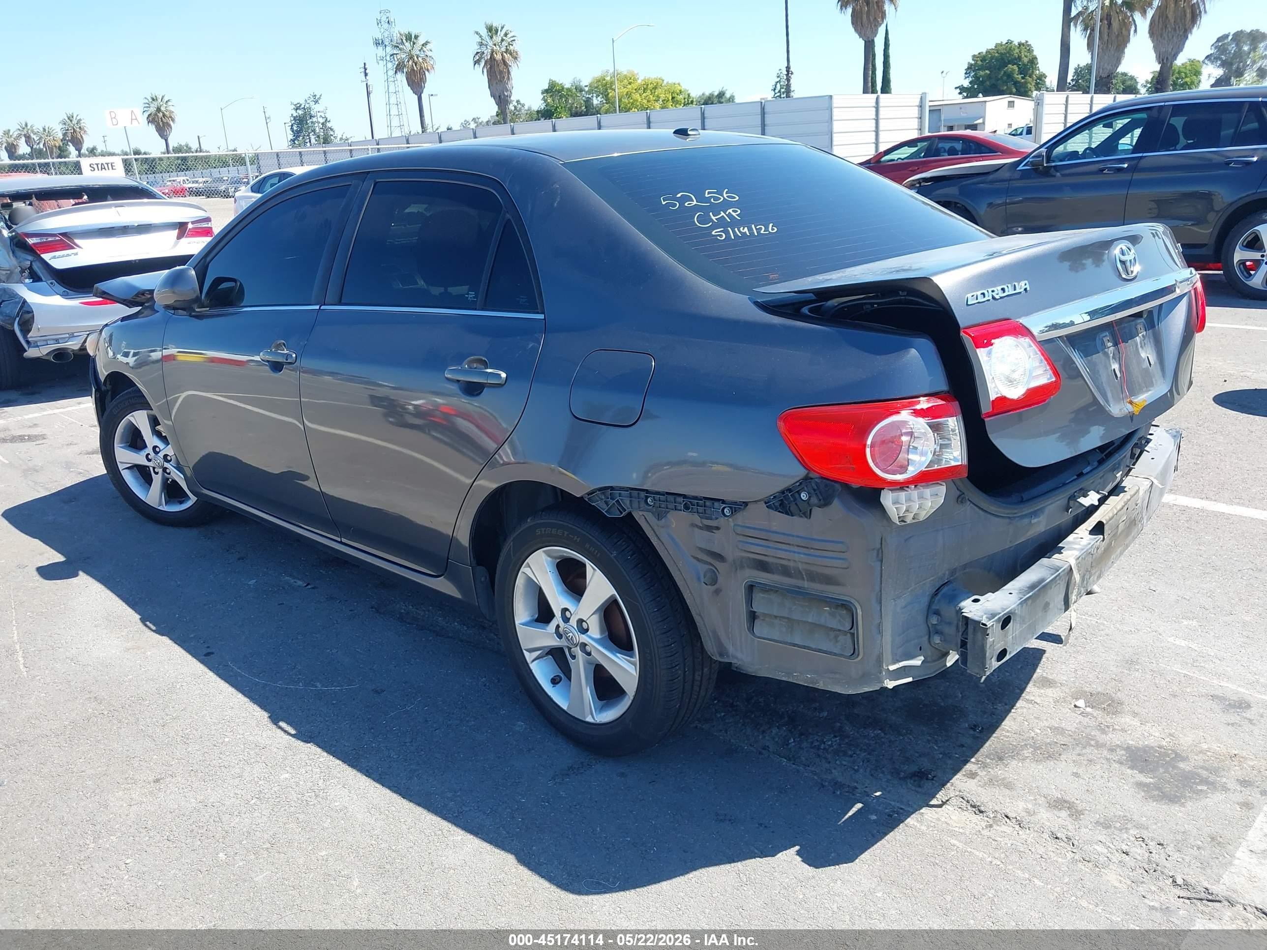 2013 Toyota Corolla Le Gray vin: 5YFBU4EE7DP190982