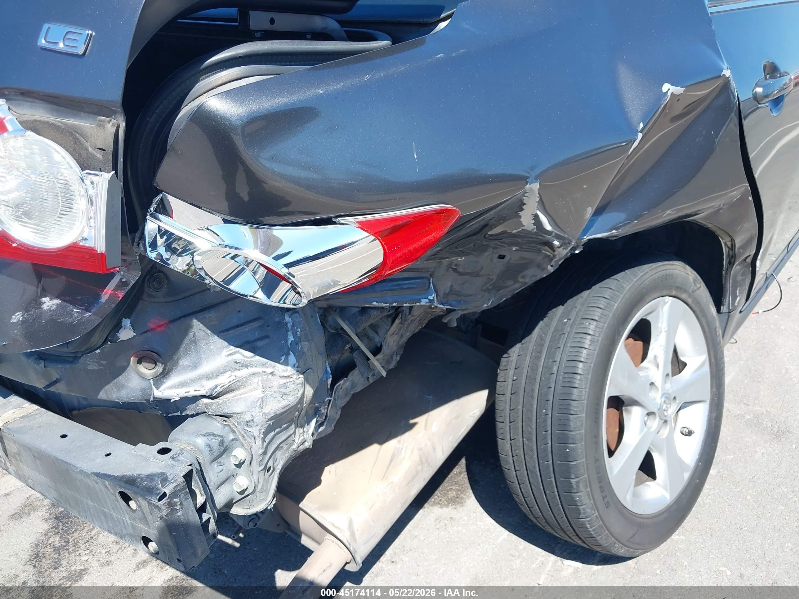 2013 Toyota Corolla Le Gray vin: 5YFBU4EE7DP190982