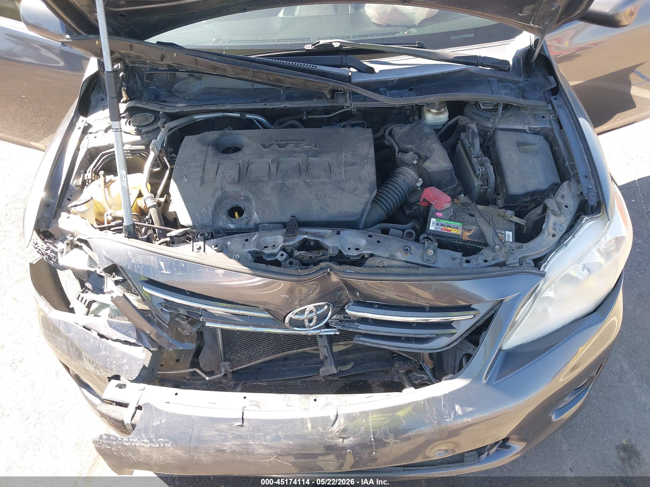 2013 Toyota Corolla Le Gray vin: 5YFBU4EE7DP190982