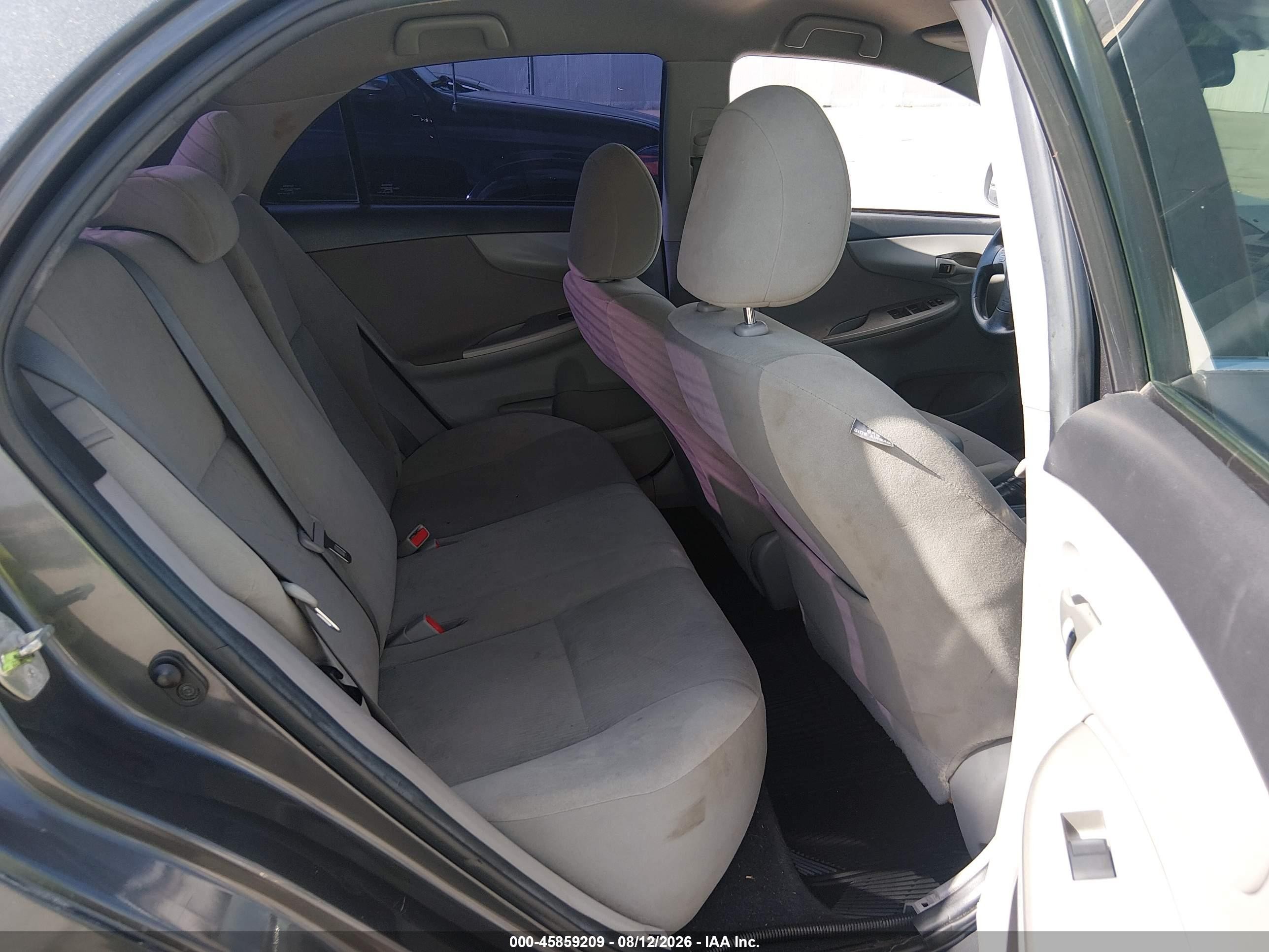 2013 Toyota Corolla Le Gray vin: 5YFBU4EE7DP193395