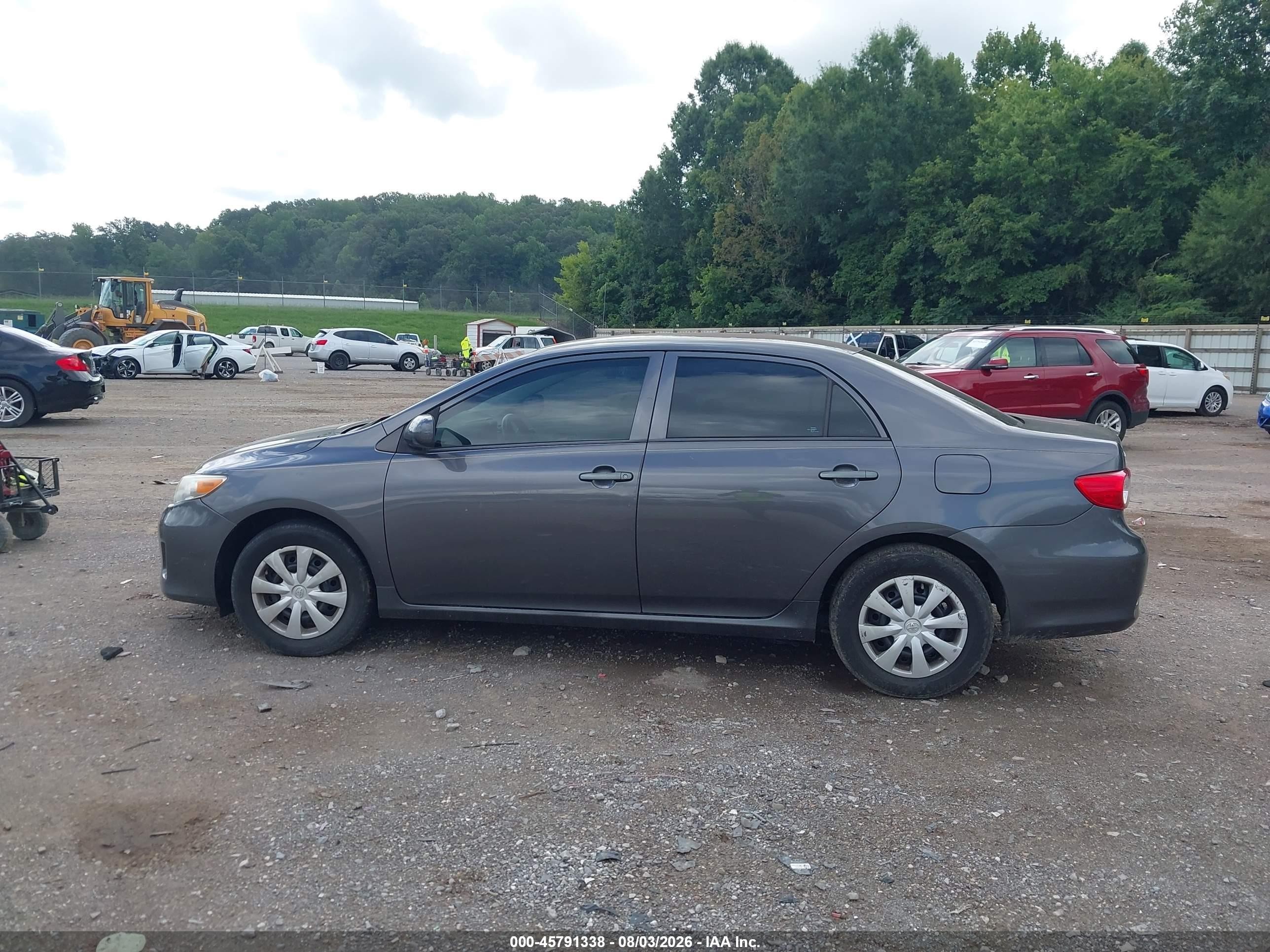 2013 Toyota Corolla L Gray vin: 5YFBU4EE7DP195857