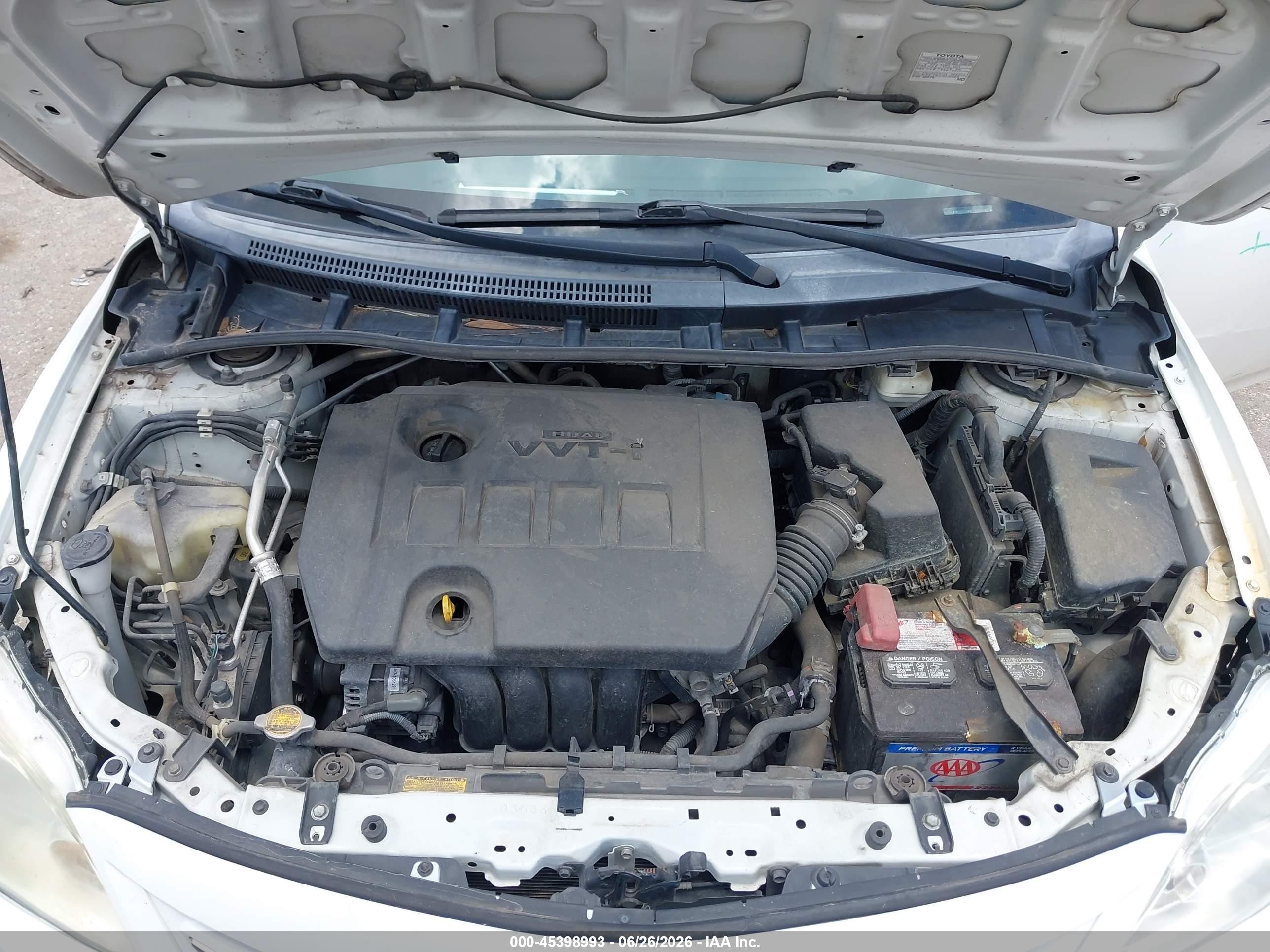 2013 Toyota Corolla Le White vin: 5YFBU4EE7DP204301
