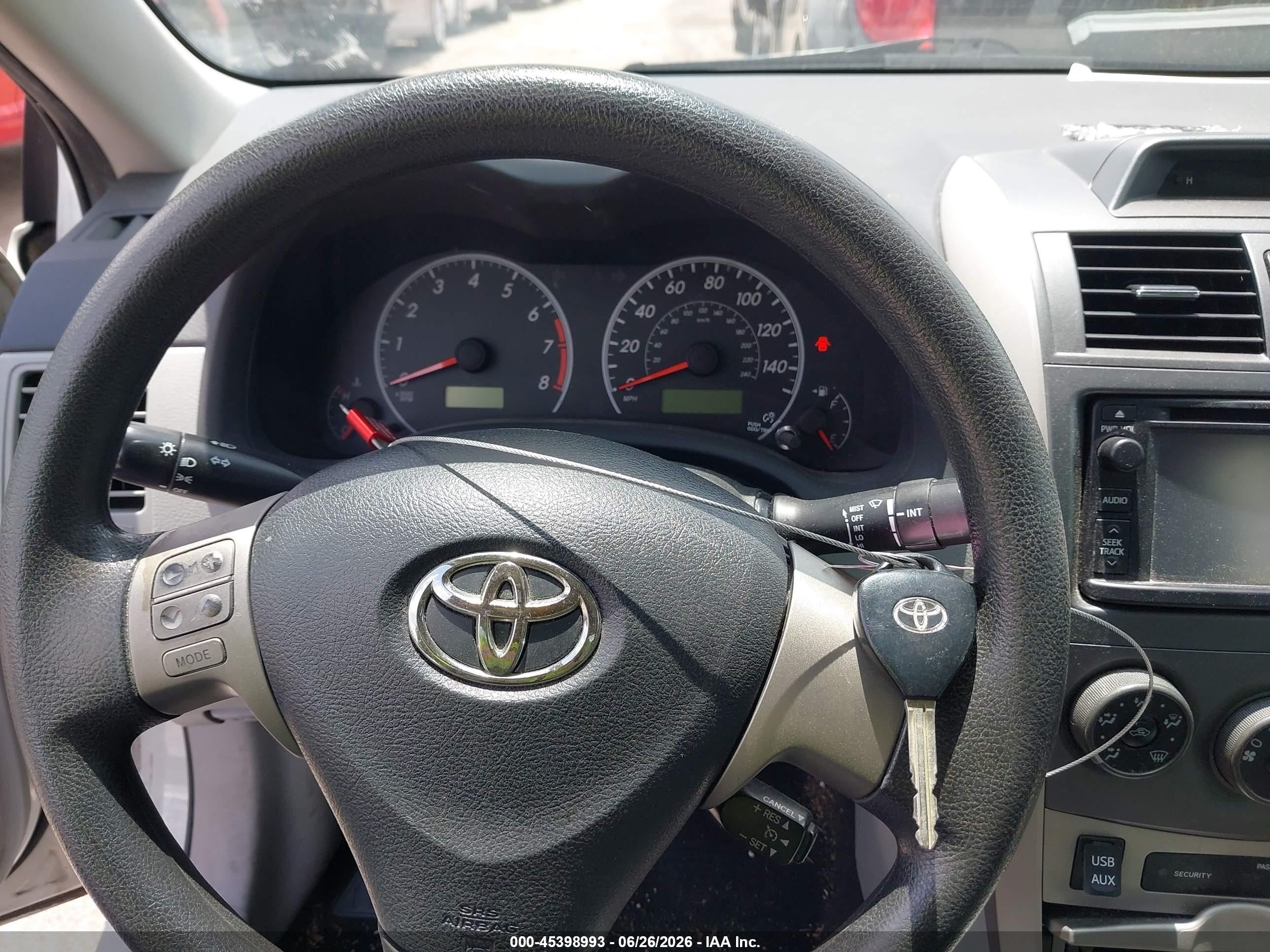2013 Toyota Corolla Le White vin: 5YFBU4EE7DP204301