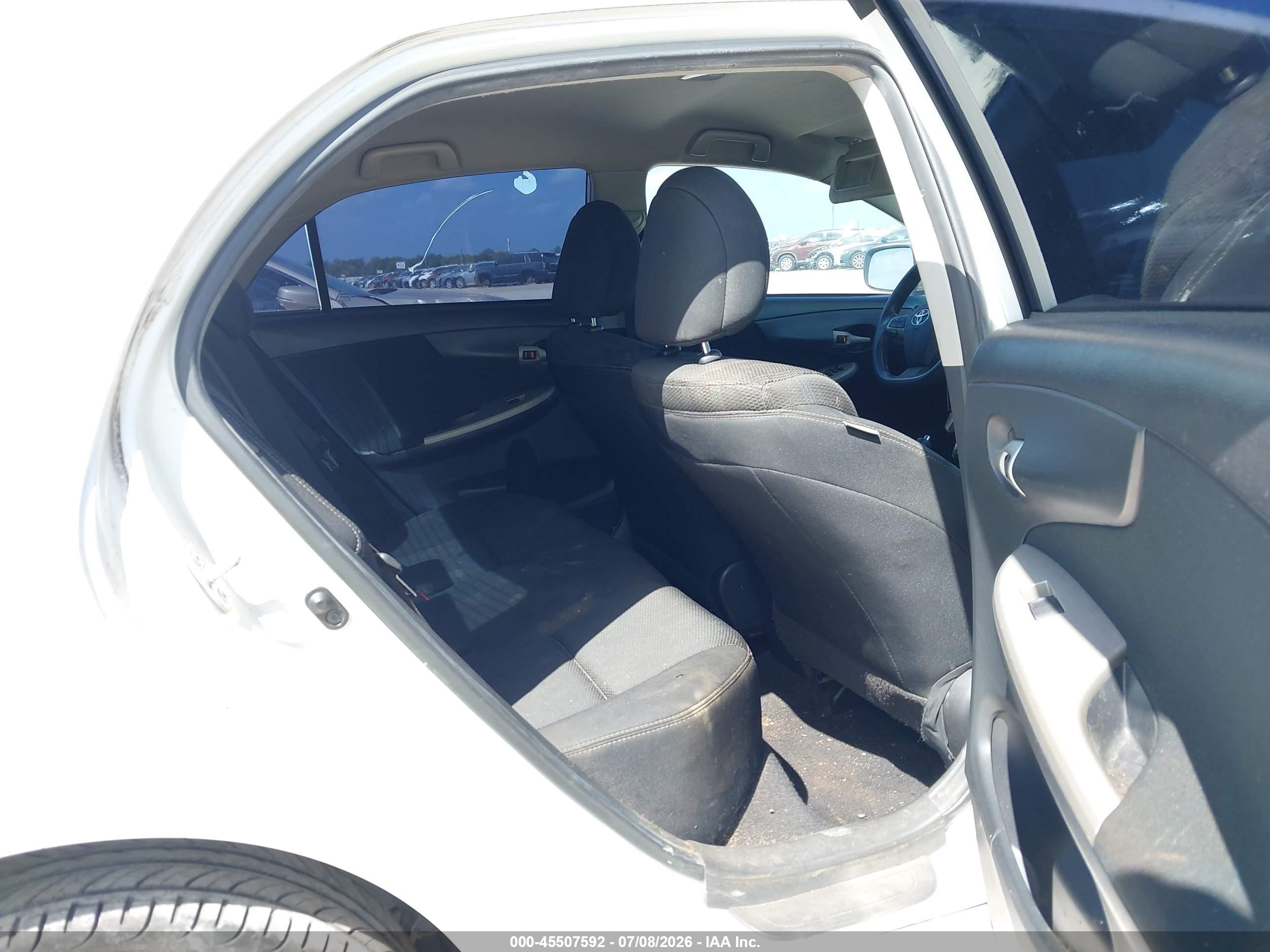 2013 Toyota Corolla S White vin: 5YFBU4EE7DP211233