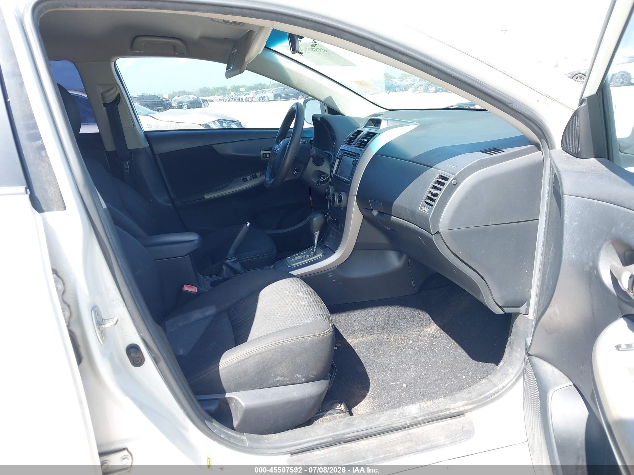 2013 Toyota Corolla S White vin: 5YFBU4EE7DP211233