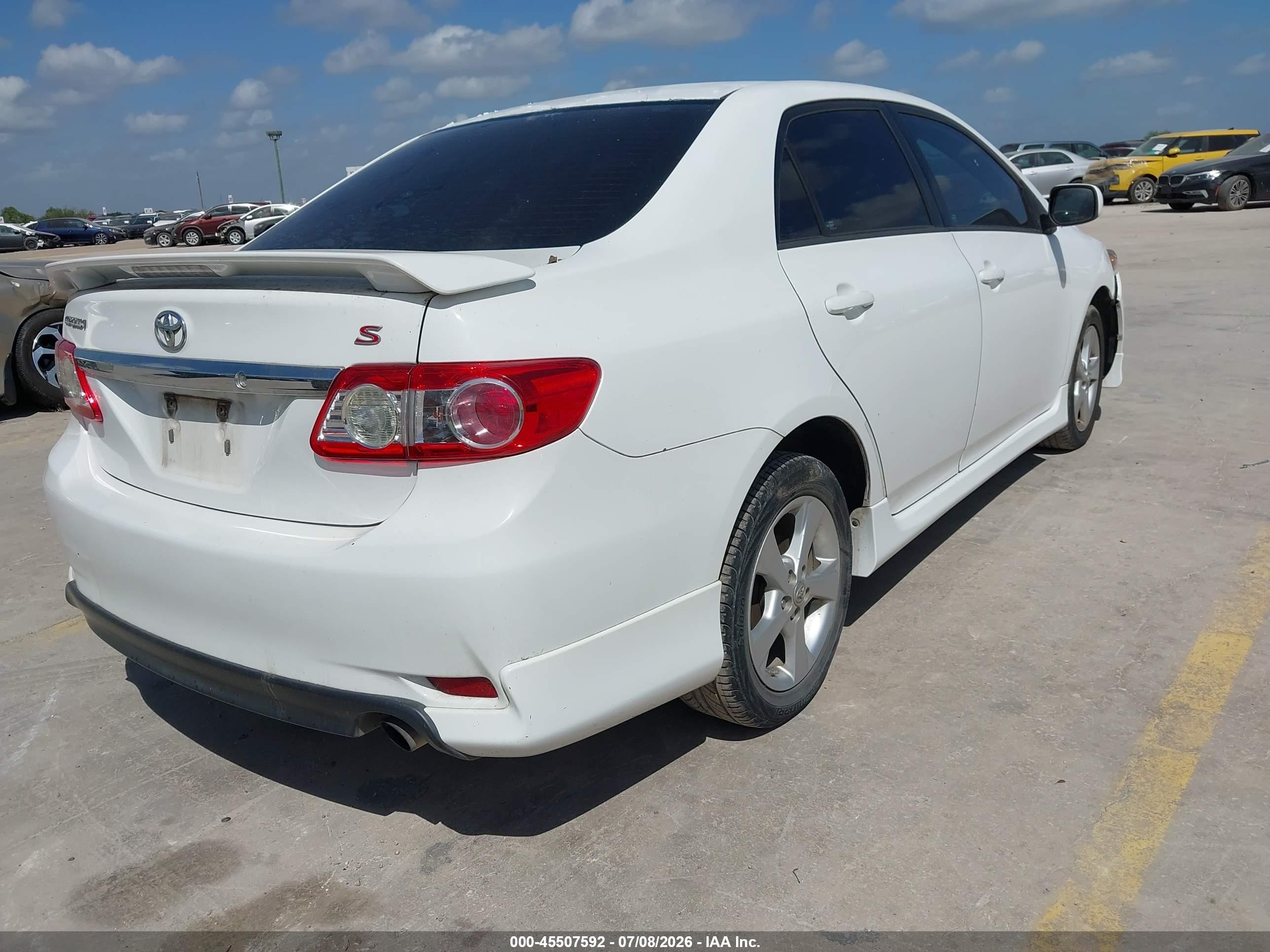 2013 Toyota Corolla S White vin: 5YFBU4EE7DP211233