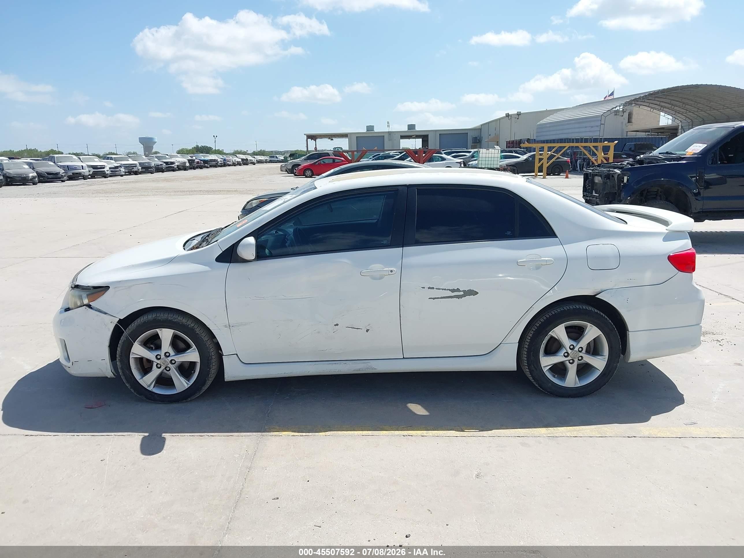 2013 Toyota Corolla S White vin: 5YFBU4EE7DP211233