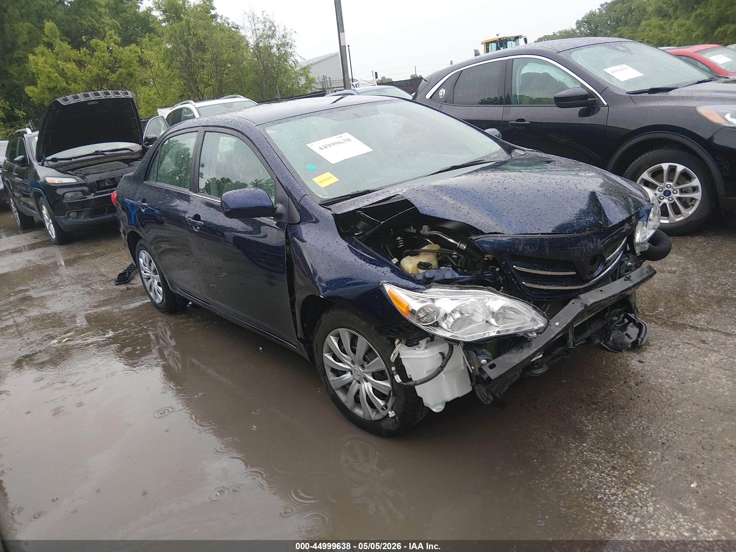 2013 Toyota Corolla Le Dark Blue vin: 5YFBU4EE7DP216769