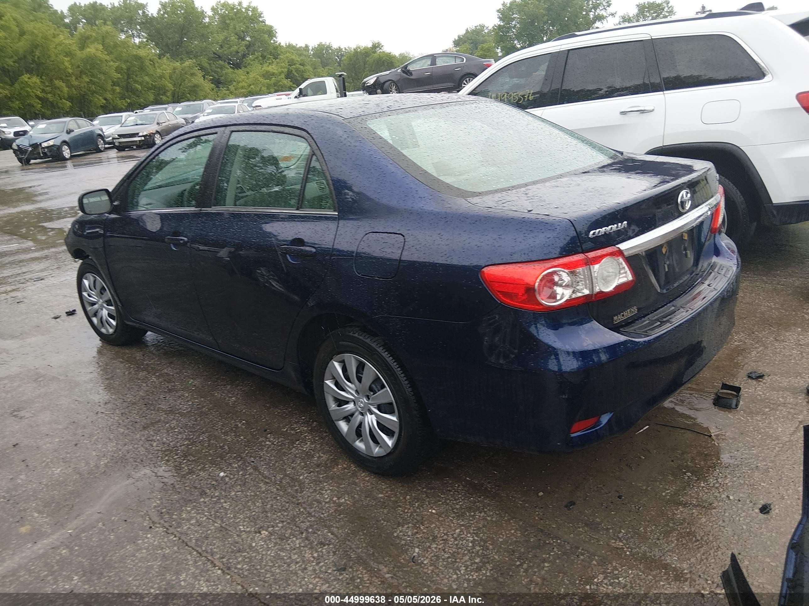 2013 Toyota Corolla Le Dark Blue vin: 5YFBU4EE7DP216769