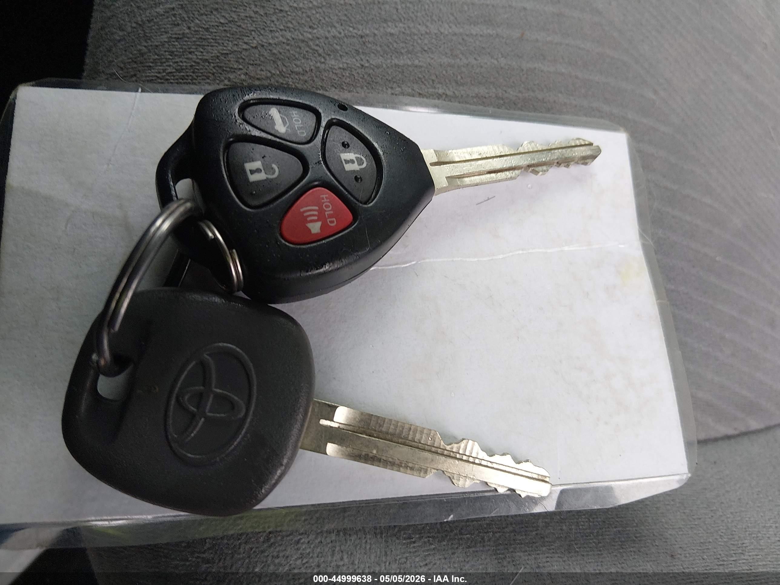 2013 Toyota Corolla Le Dark Blue vin: 5YFBU4EE7DP216769