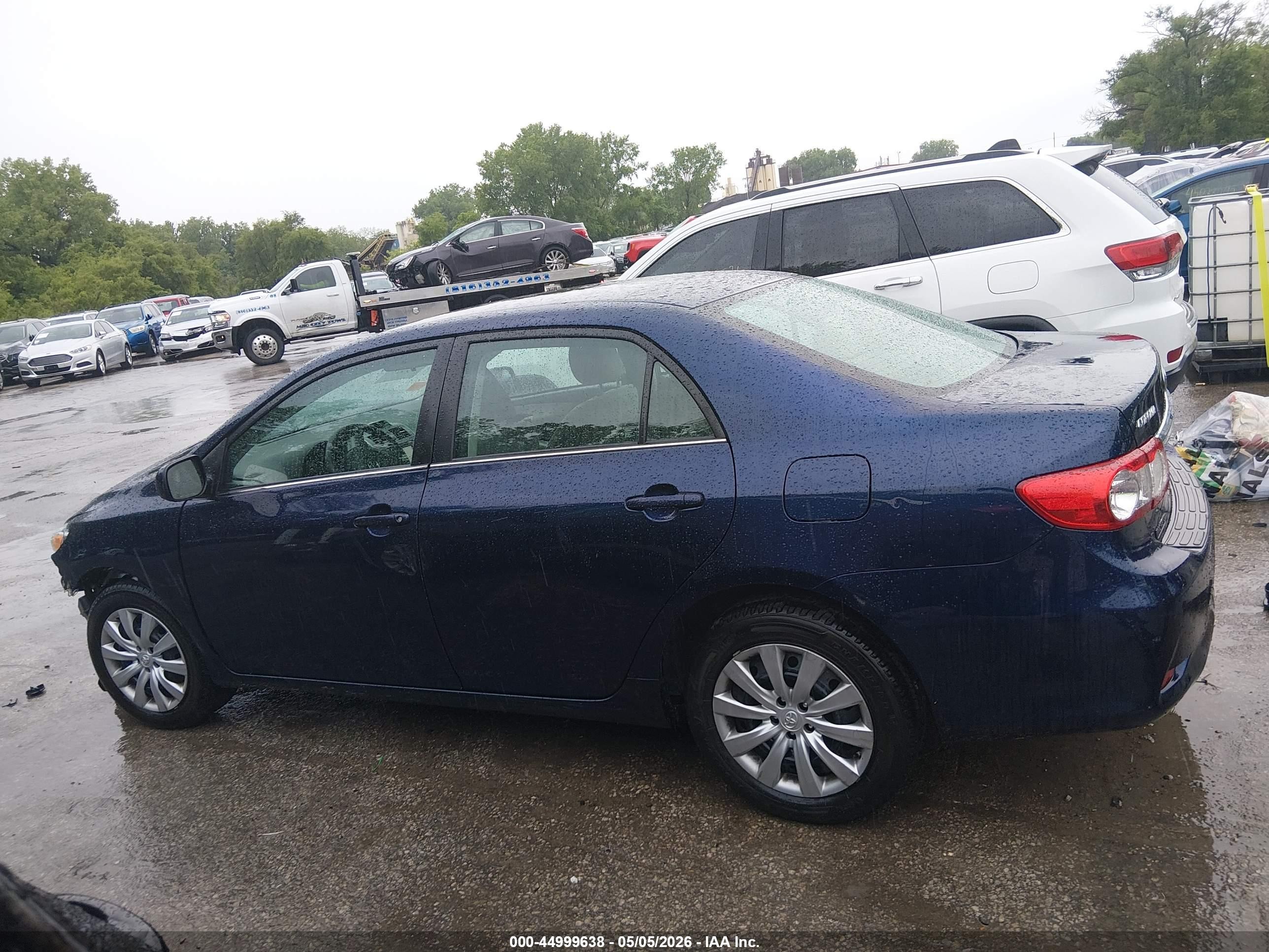 2013 Toyota Corolla Le Dark Blue vin: 5YFBU4EE7DP216769