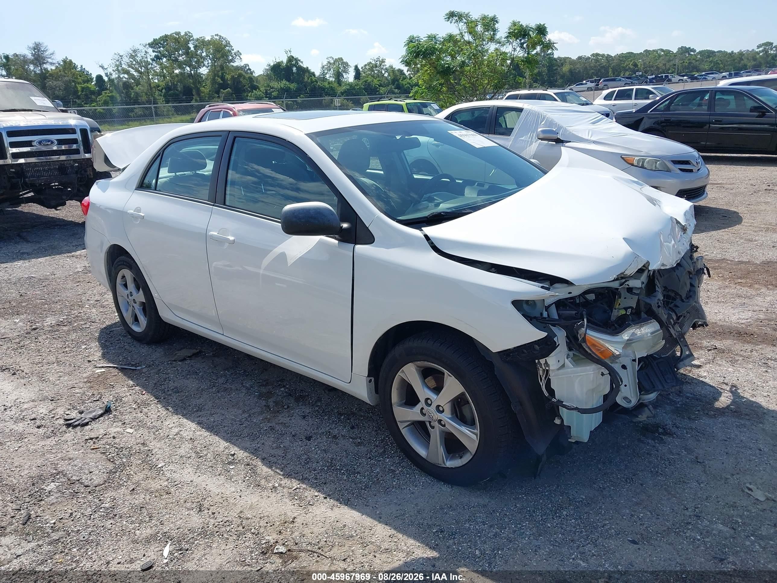 2012 Toyota Corolla Le White vin: 5YFBU4EE8CP005899