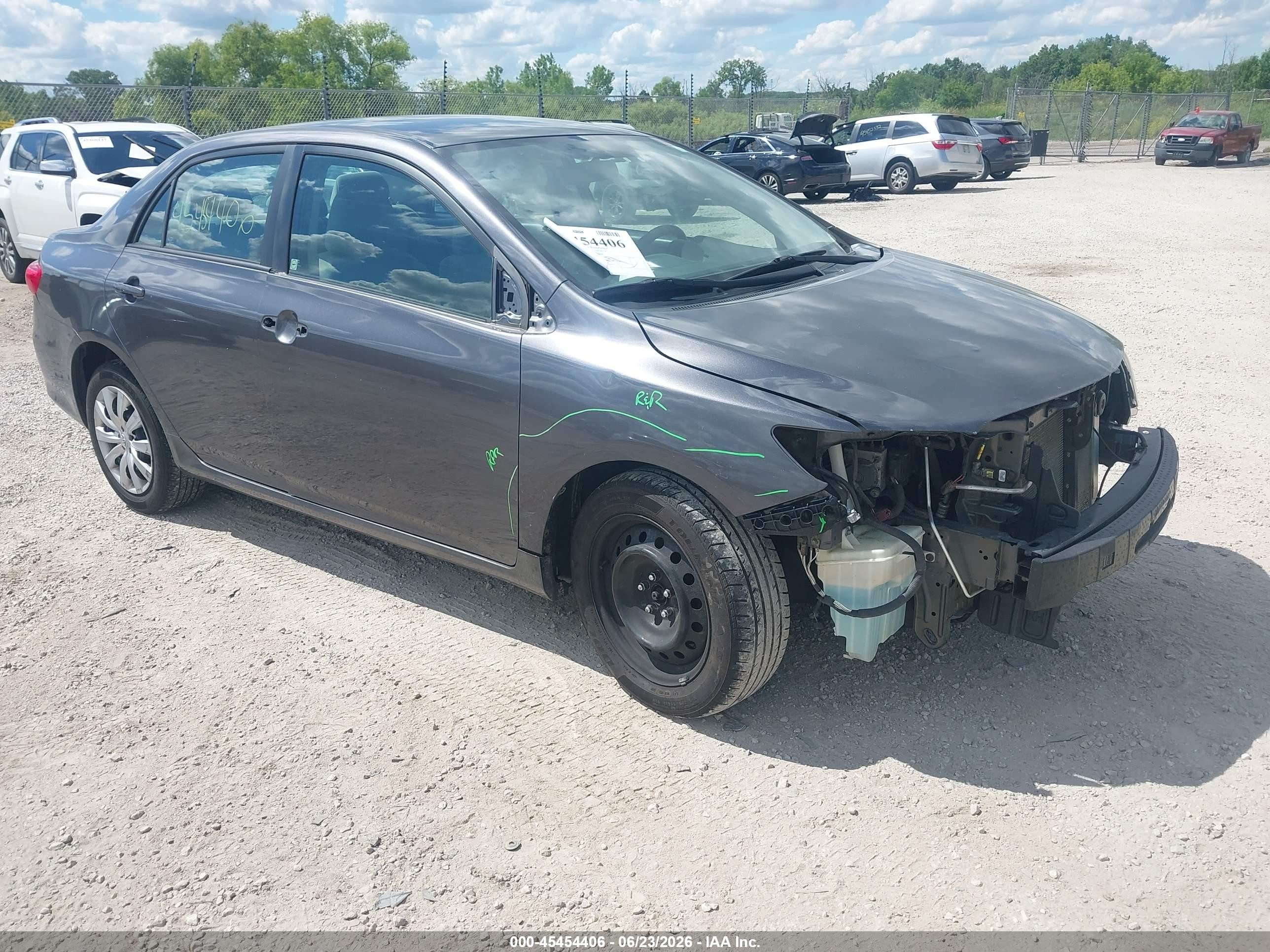 2012 Toyota Corolla Le Gray vin: 5YFBU4EE8CP011704