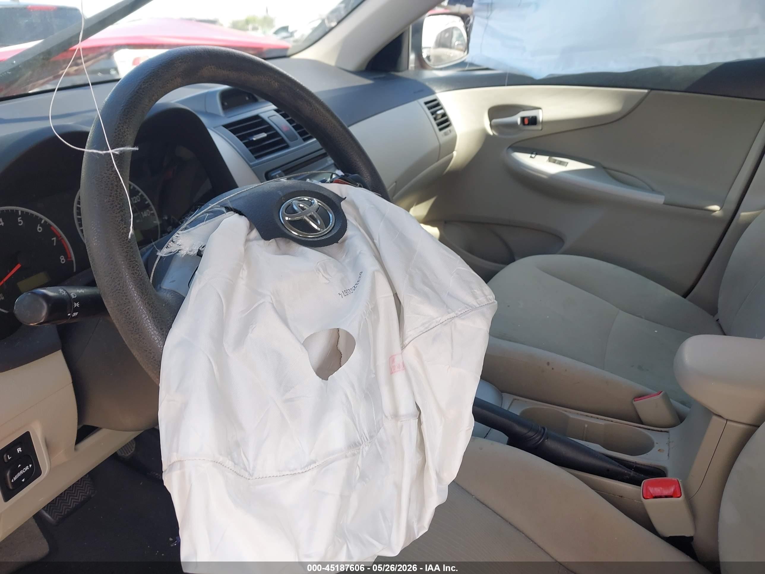2012 Toyota Corolla Le Красный vin: 5YFBU4EE8CP024839