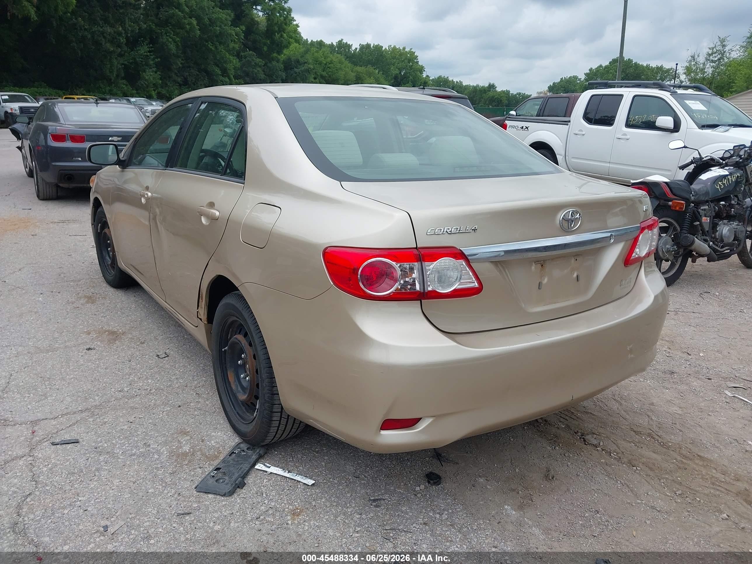2012 Toyota Corolla Le Beige vin: 5YFBU4EE8CP027174