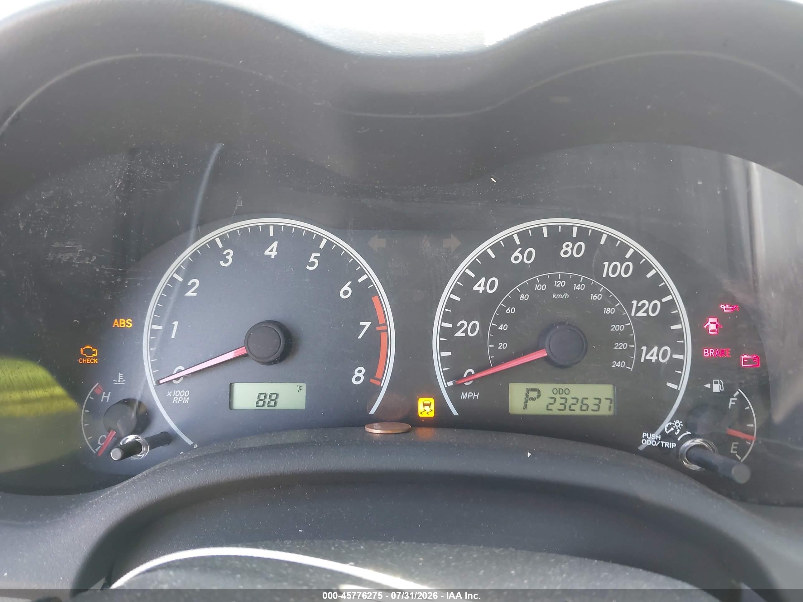 2012 Toyota Corolla Le Silver vin: 5YFBU4EE8CP033489