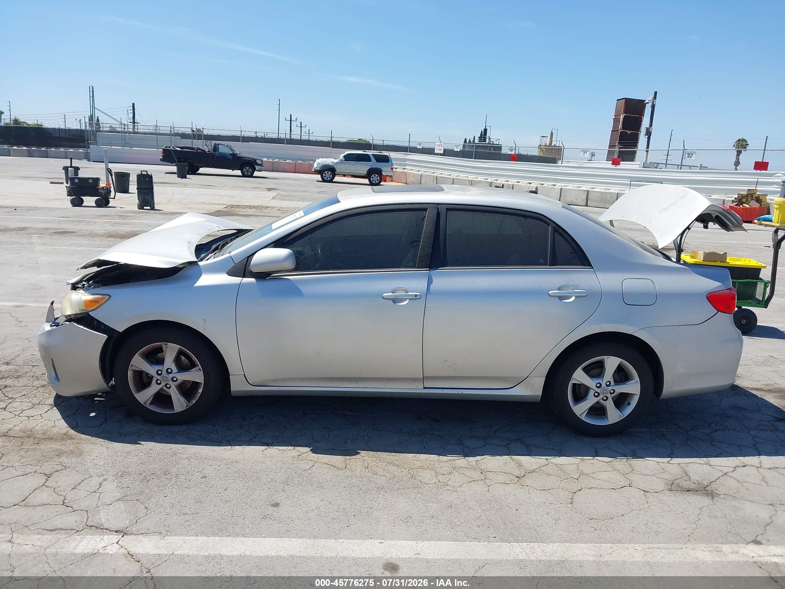 2012 Toyota Corolla Le Silver vin: 5YFBU4EE8CP033489