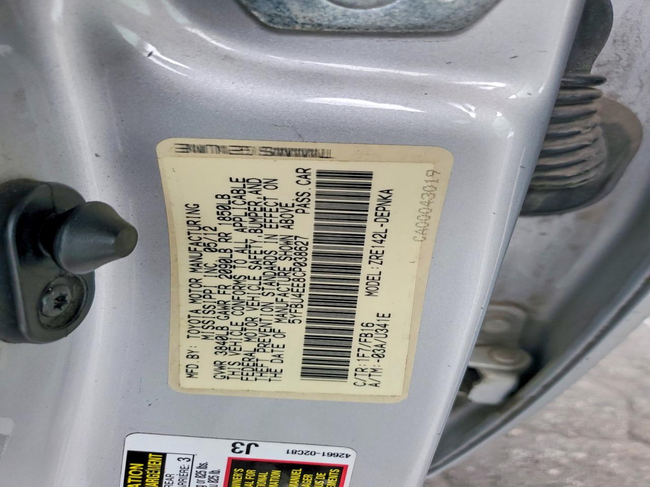 2012 Toyota Corolla Le Silver vin: 5YFBU4EE8CP038627