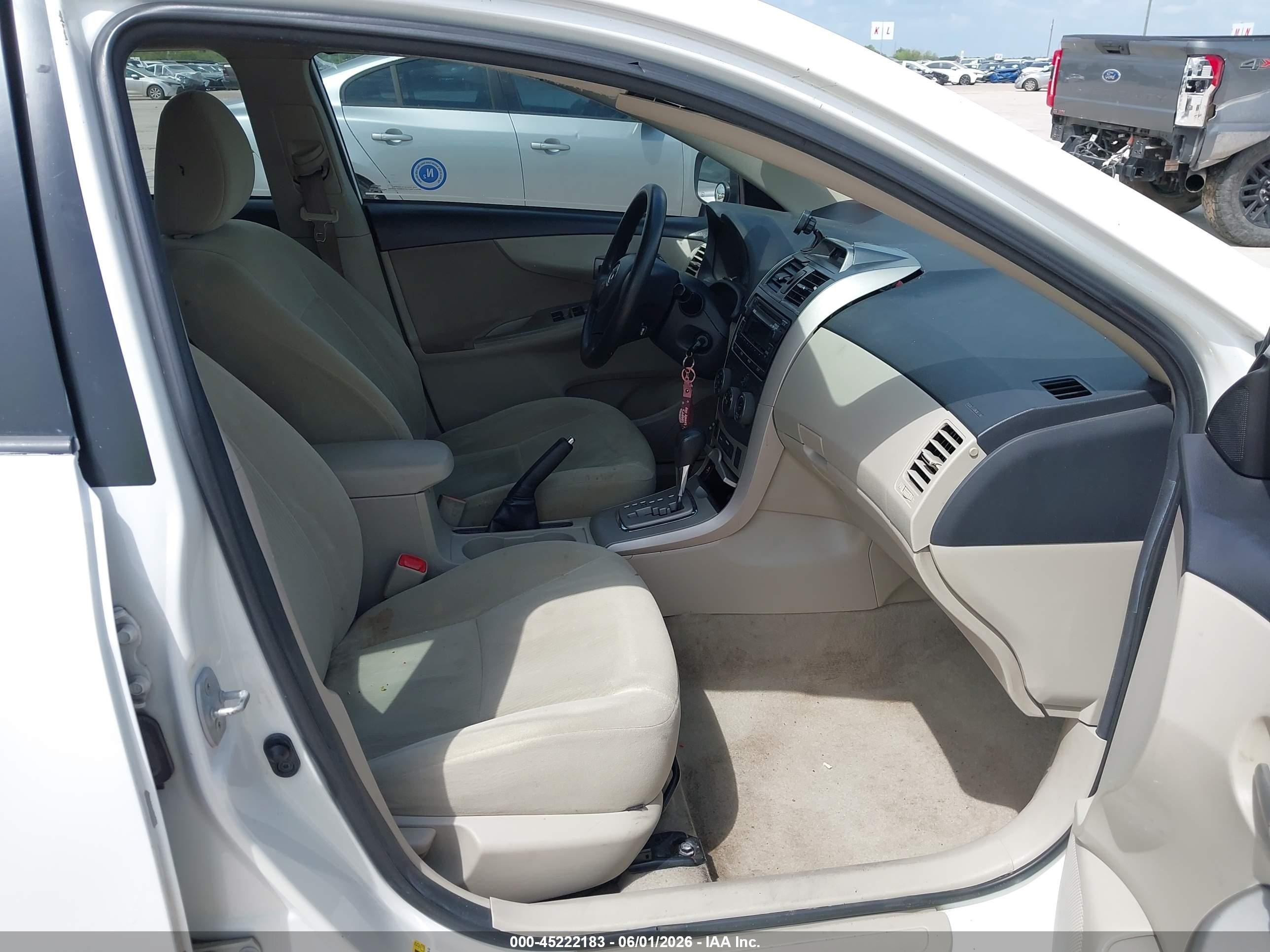 2012 Toyota Corolla Le White vin: 5YFBU4EE8CP045478