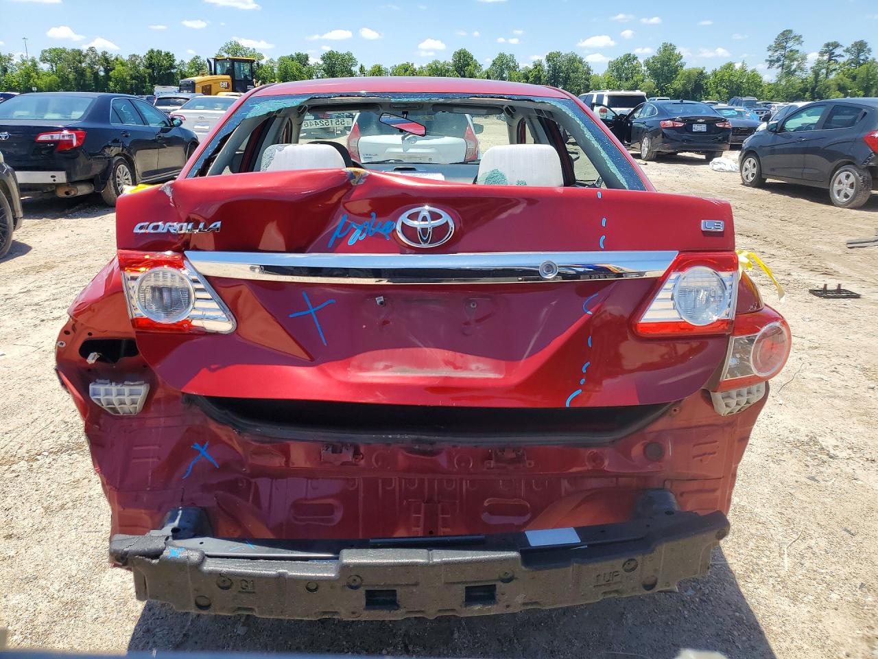 2012 Toyota Corolla Le Red vin: 5YFBU4EE8CP067397