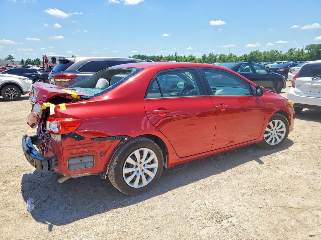2012 Toyota Corolla Le Red vin: 5YFBU4EE8CP067397