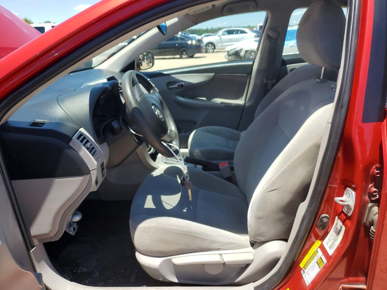 2012 Toyota Corolla Le Red vin: 5YFBU4EE8CP067397