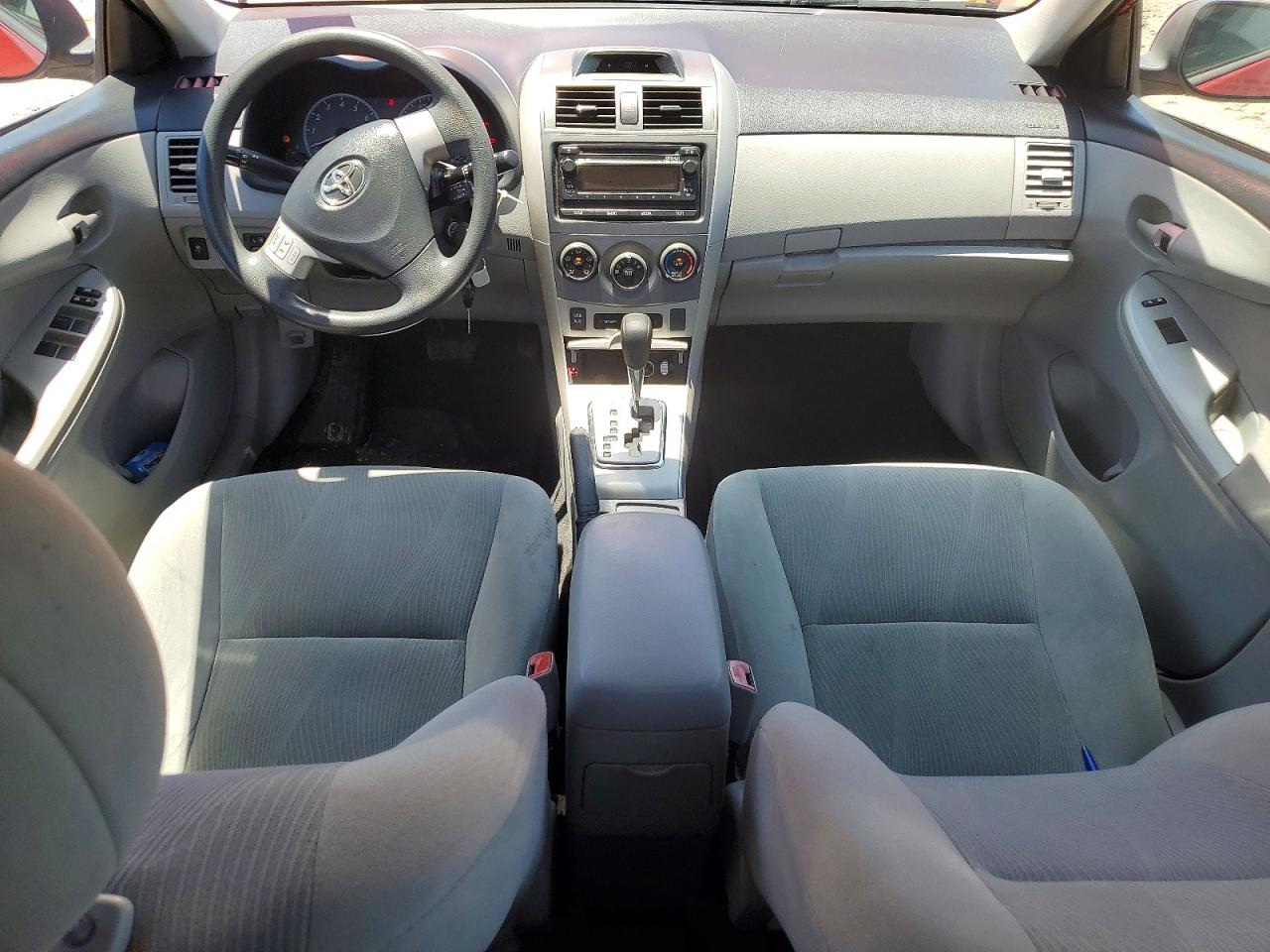 2012 Toyota Corolla Le Red vin: 5YFBU4EE8CP067397