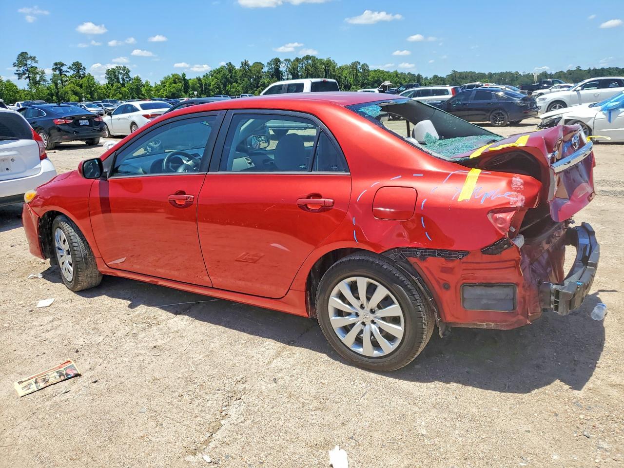 2012 Toyota Corolla Le Red vin: 5YFBU4EE8CP067397
